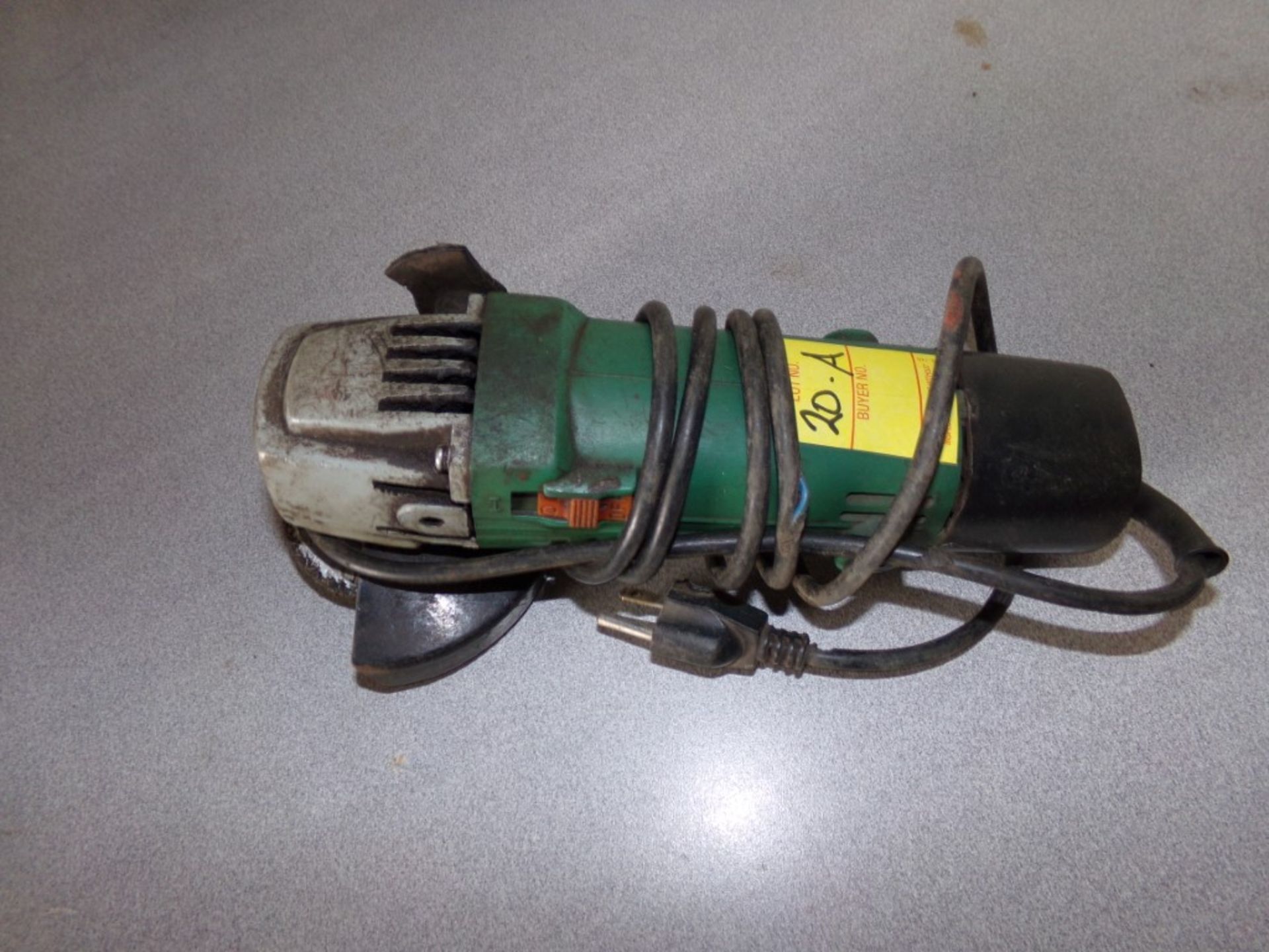 4 1/2'' Angle Grinder, Corded, no Name Plate, Tested, Works