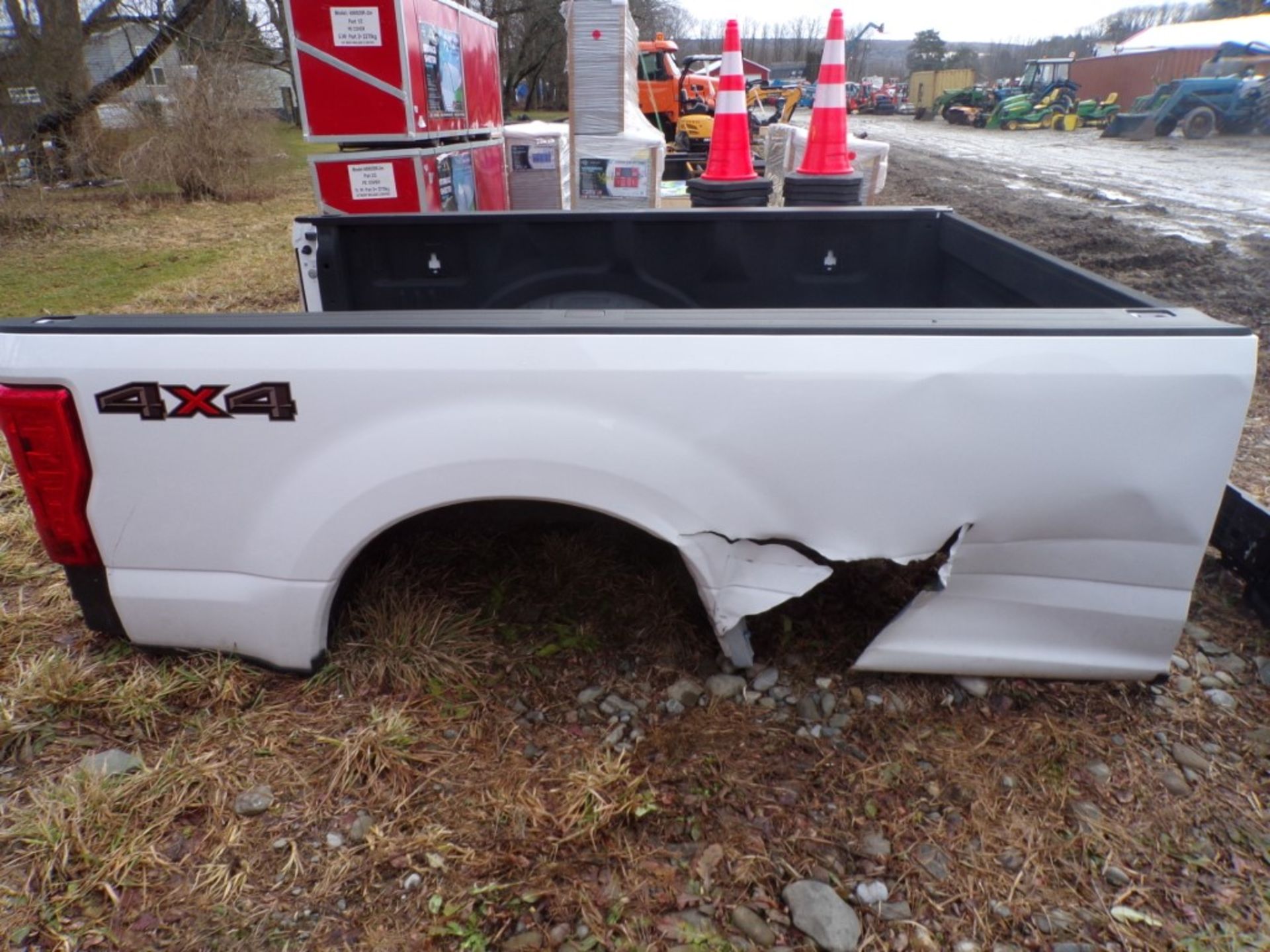 8' Ford Super Duty Truck Box, White, w/Spray-In Liner, No Tailgate And Damage To Passenger Wheel - Image 2 of 3