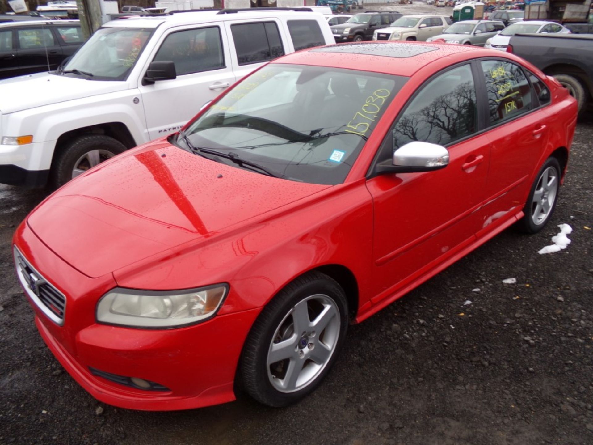 2009 Volvo S40 T5, AWD, Red, Leather, Sunroof, 157,030 Miles, VIN#: YV1MH672192449641,SMALL DENT L/S