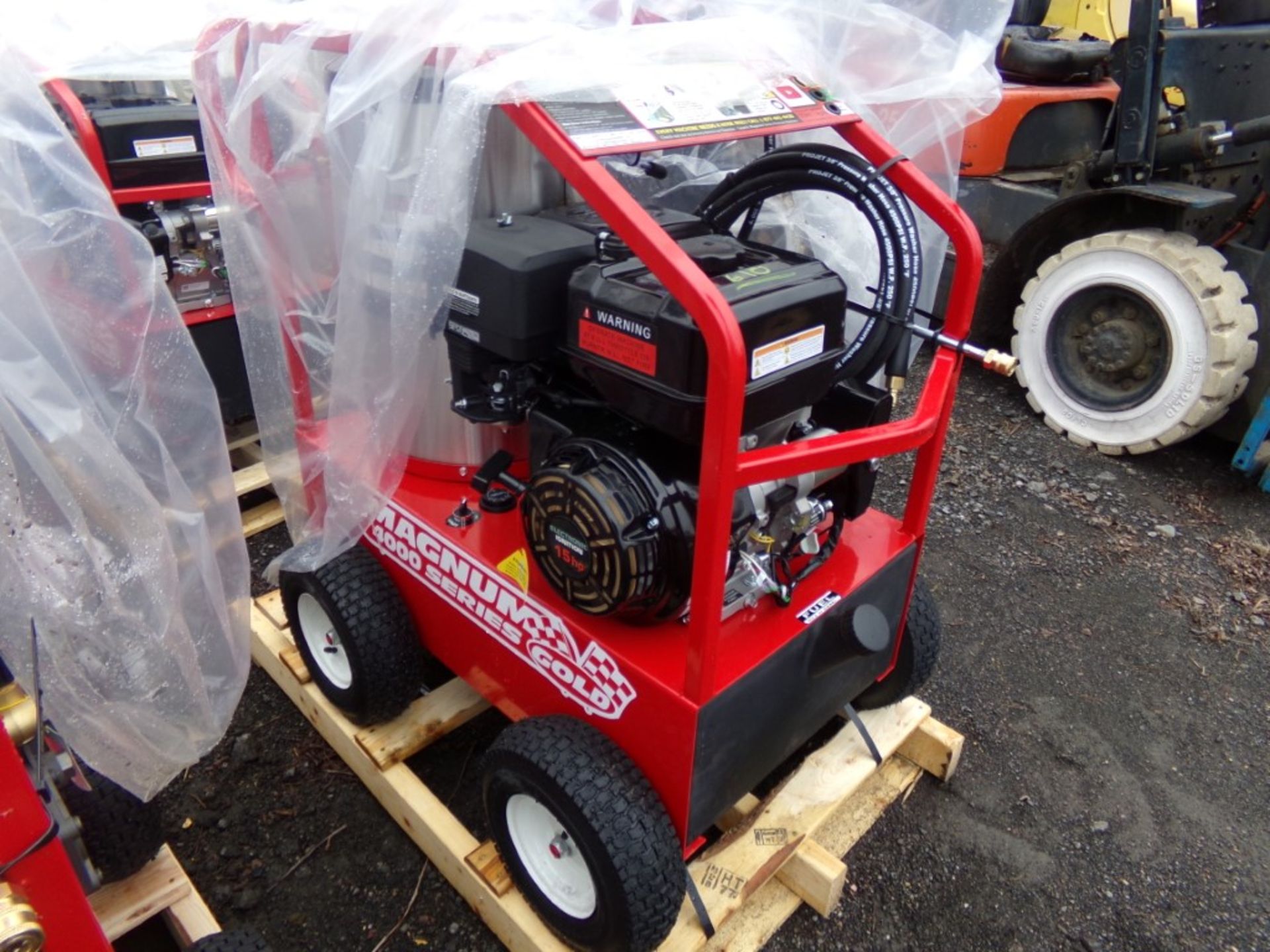 New,Magnum 400 Series Gold Hot Water Pressure Washer, Gas Engine, Burner Uses Kero Or #2 Diesel,