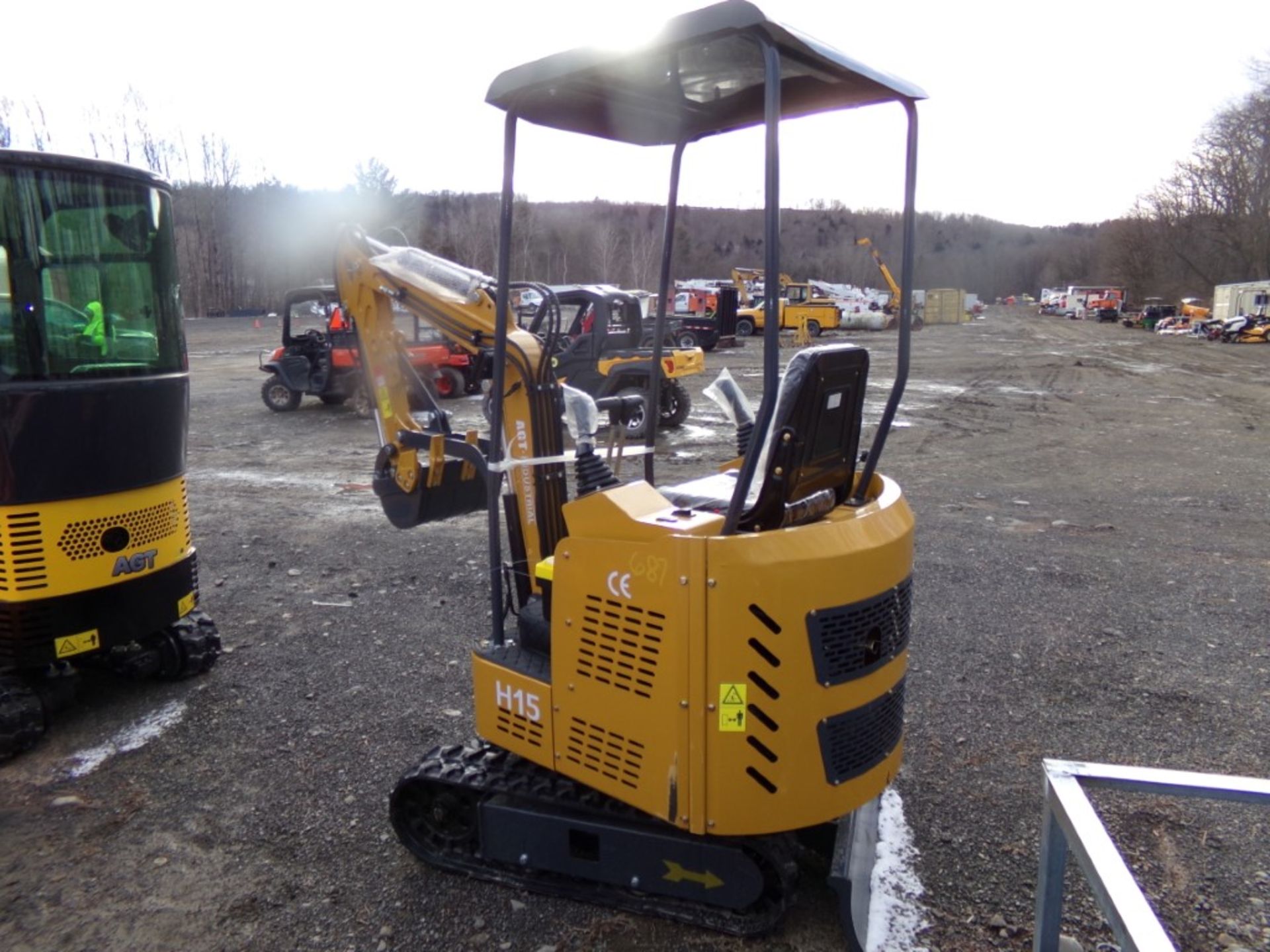 New AGT Industrial H15 Mini Excavator Canopy, Stationary Thumb, Grader Blade, Gas Engine, Industrial - Image 2 of 5