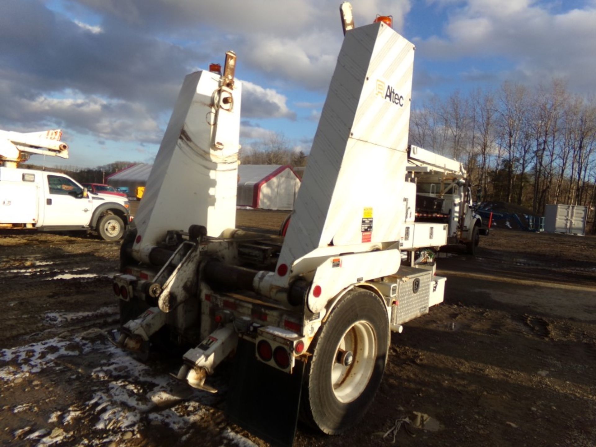 2007 Altec AD-108 Spool Trailer, With Diesel Engine, Pintle Hitch, Air Brakes, Single Axle, Vin #: - Image 3 of 4