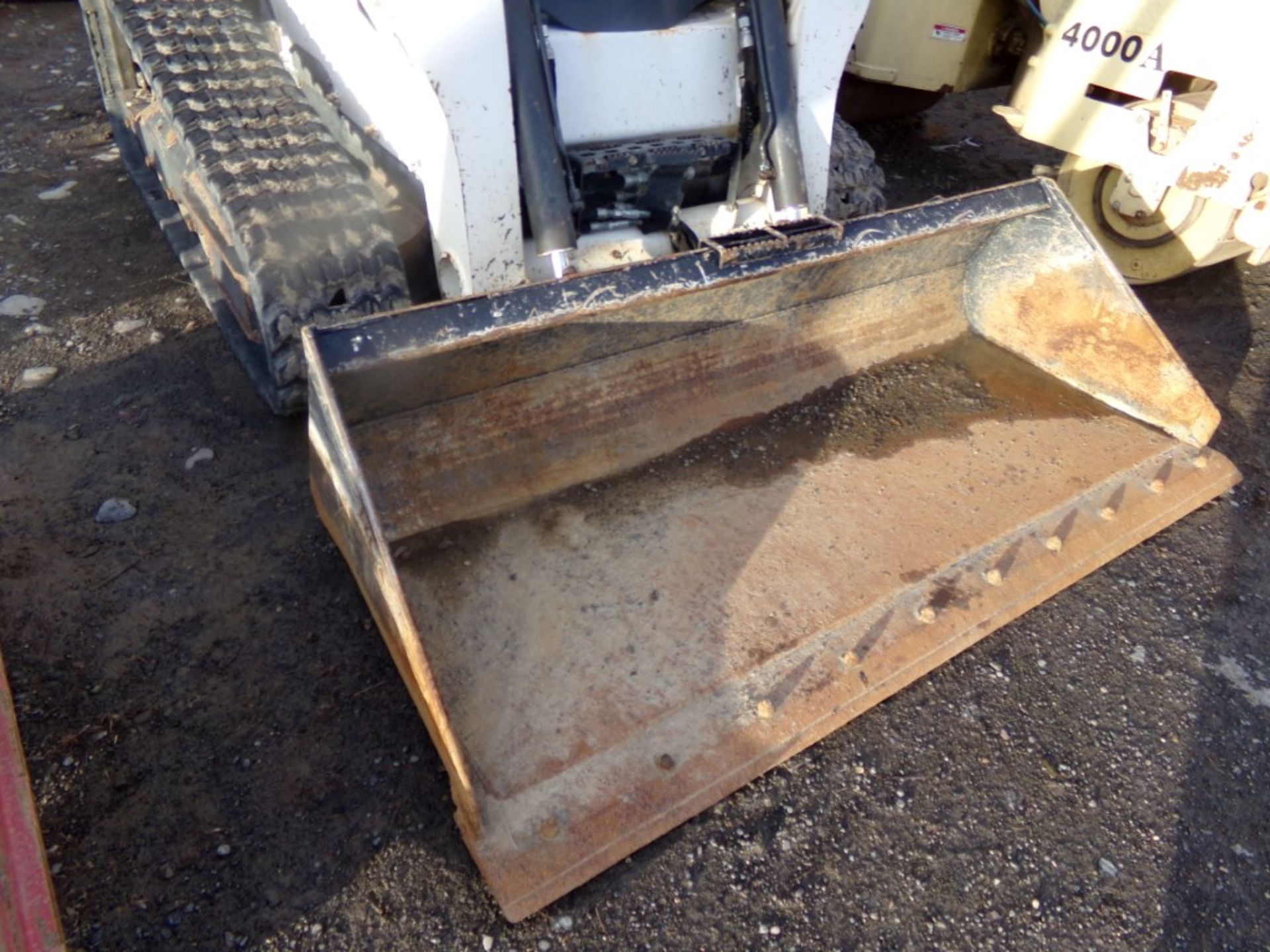 2014 Bobcat T650 Tracked Skid Steer With 78'' Bucket, 1,440 Hours, SerALJG30176, 2 Speed, Full - Image 4 of 7