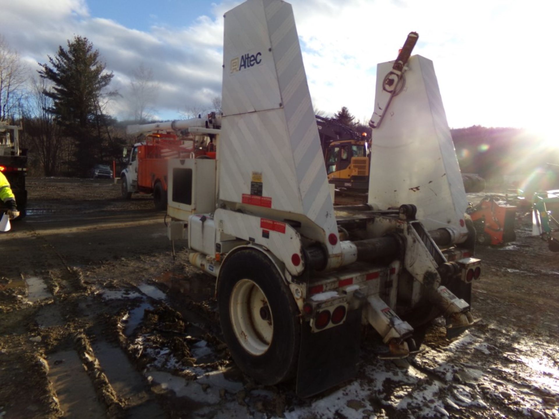 2007 Altec AD-108 Spool Trailer, With Diesel Engine, Pintle Hitch, Air Brakes, Single Axle, Vin #: - Image 2 of 4