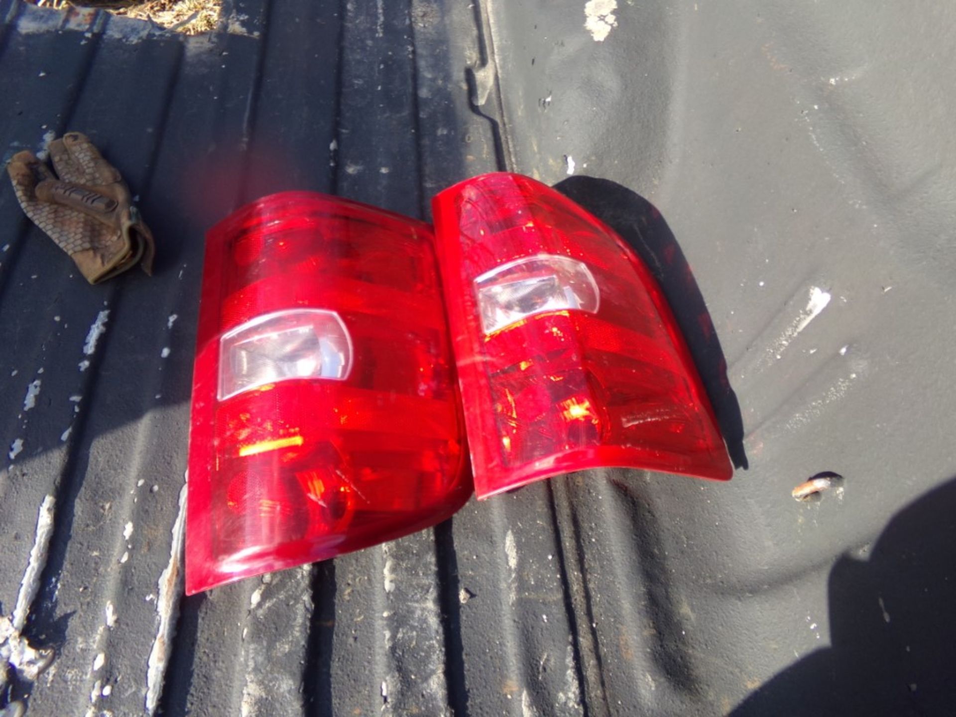 Gray, 1-Ton, GM Dually Truck Box w/Taillights, Rusty And Damaged - Image 3 of 4