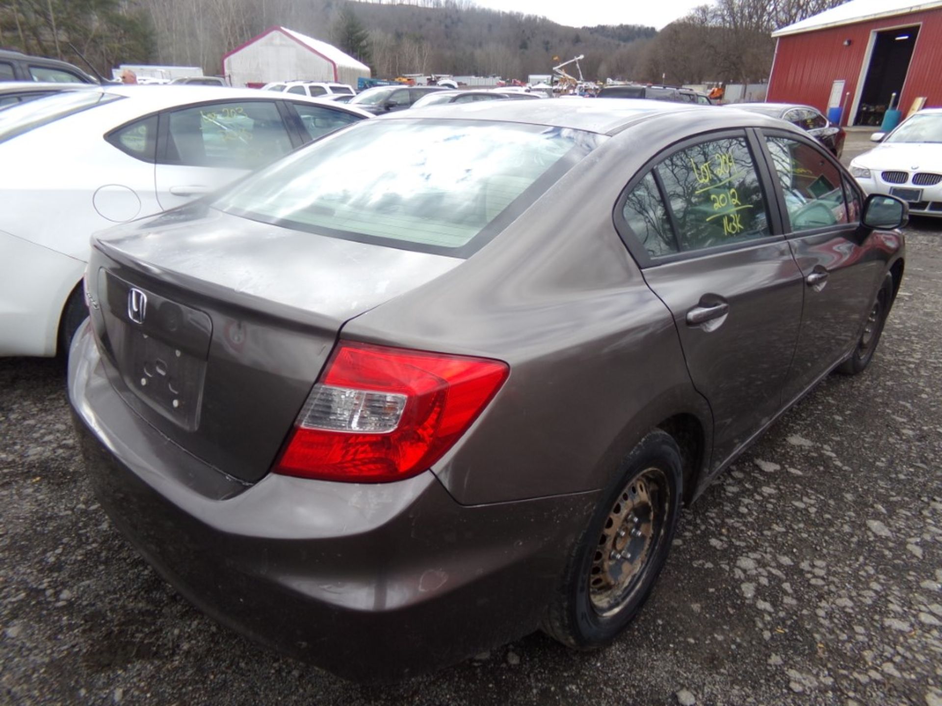 2012 Honda Civic LX, Gray, 163,644 Miles, VIN#: 2HGFB2F55CH572783, CRACKED WINDSHIELD, PAINT FADED - Bild 3 aus 11