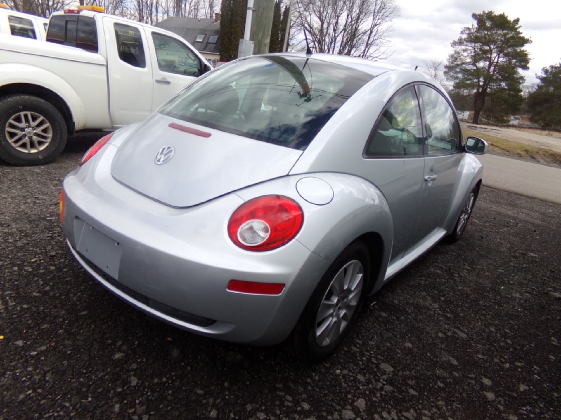 2008 Volkswagen Beetle Coupe SE, Silver, 111,578 Mi., Leather, Sunroof, Vin # 3VWRG31C08M501604, - Image 7 of 13