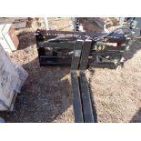 AGT Hydraulic 48'' Skid Steer Mount Pallet Forks