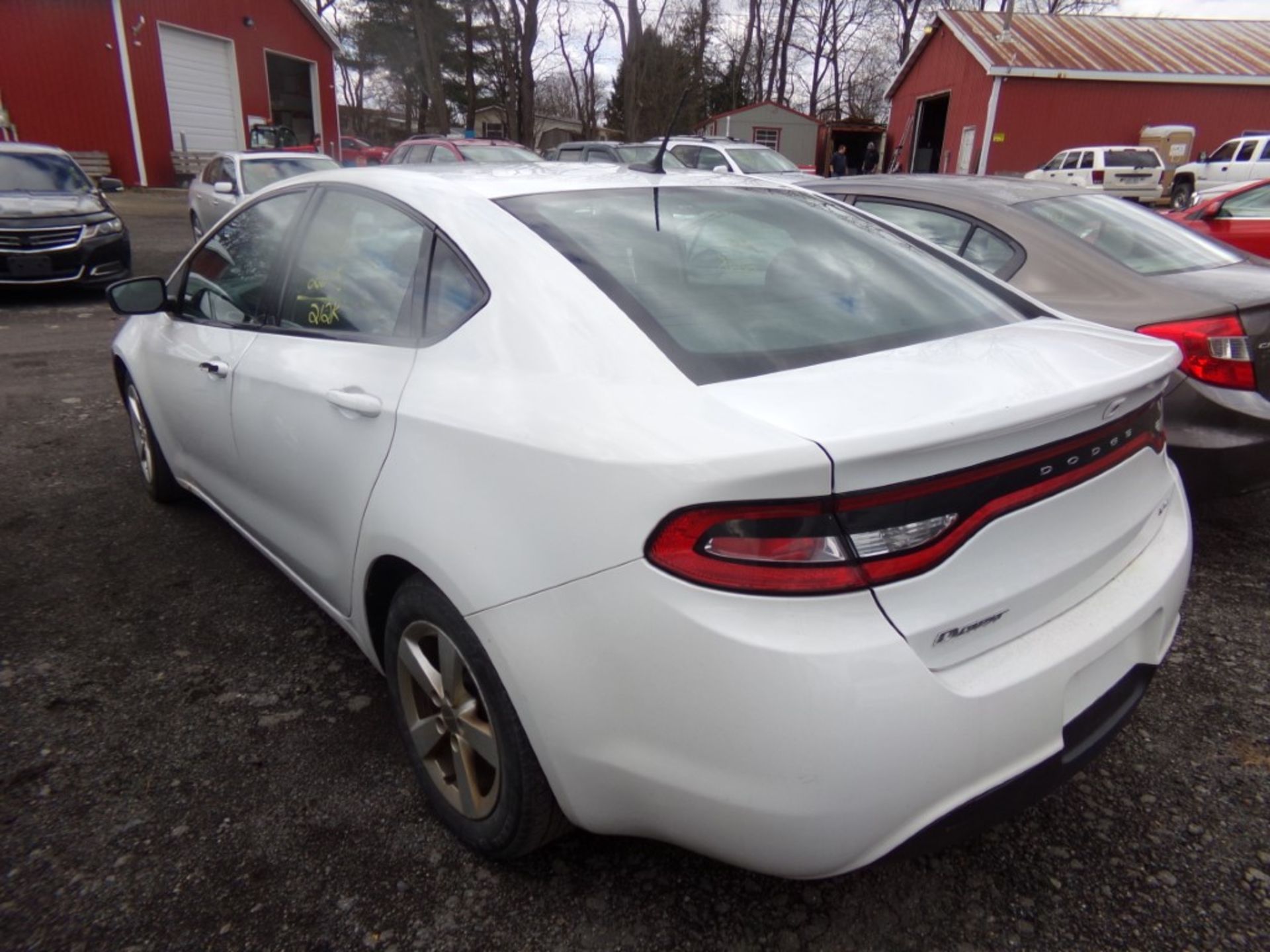 2015 Dodge Dart SXT, White, 212,469 Miles, VIN#: 1C3CDFBB7FD121150, CHECK ENGINE LIGHT IS ON, NAV/ - Bild 2 aus 11