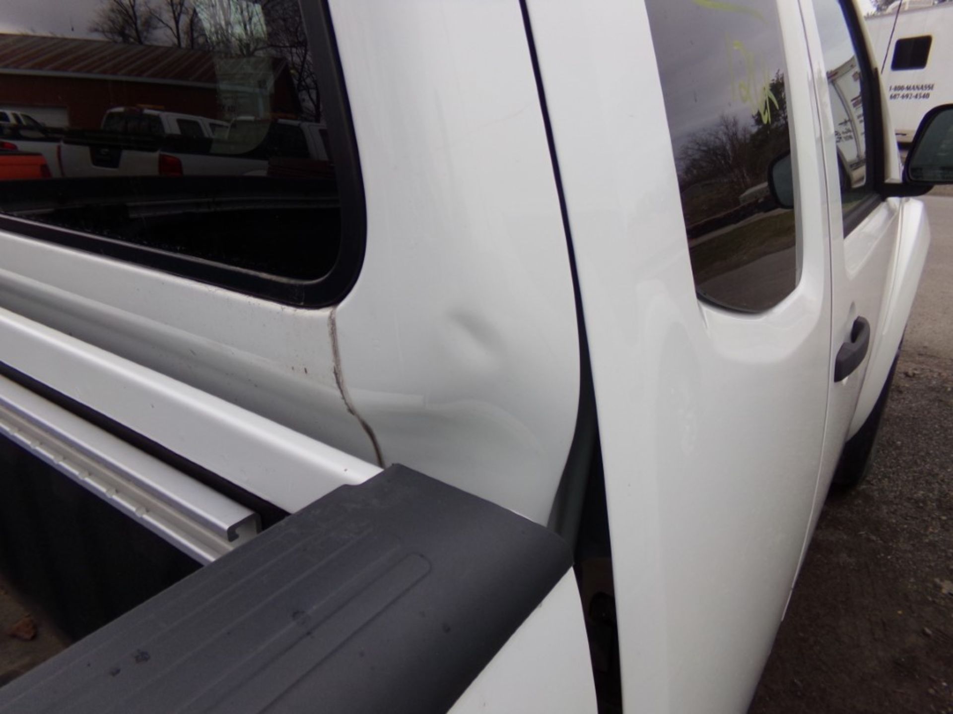 2015 Nissan Frontier SV 4 x 4 Ext. Cab, White, 126,409 Miles, Orange Light on Roof, SOME SURFACE - Image 10 of 11