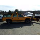 1999 Chevrolet Suburban 2500, 4x4, Base Yellow, 198,933 Mi., Vin #: 3GNGK26FXXG166460 - OPEN TO