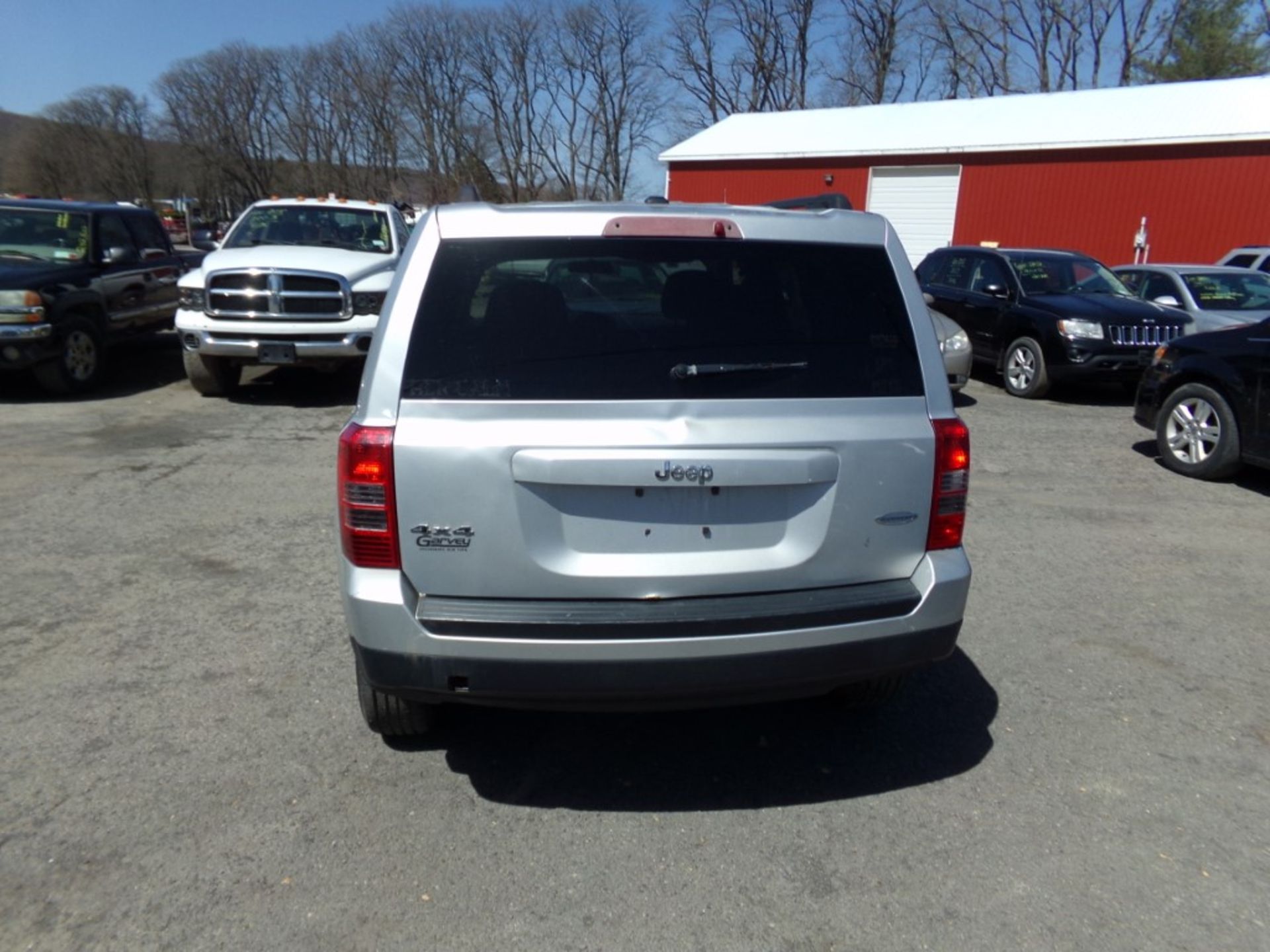 2011 Jeep Patriot Latitude 4x4, Silver, 138,349 Miles, VIN#:1J4NF1GB3BD277734, ENGINE NOISE, - Image 5 of 6