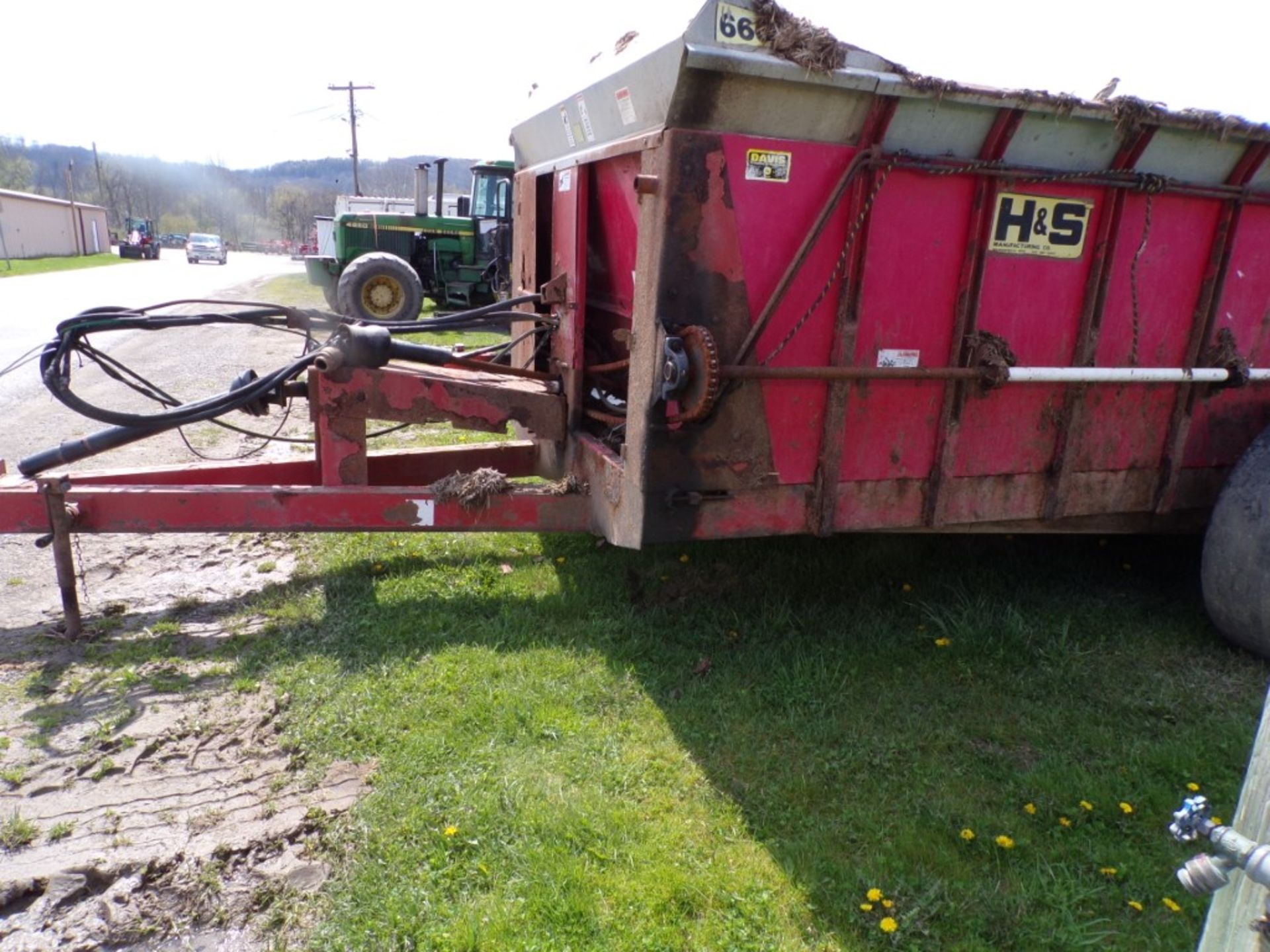 H & S 660 Big Box Spreader w/End Gate, Tandem Axle (4339) - Image 3 of 5