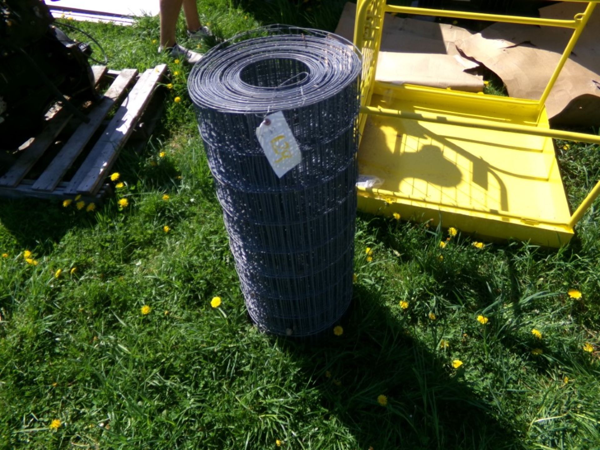 New Roll 4' Tall Welded Wire Fencing (5633)