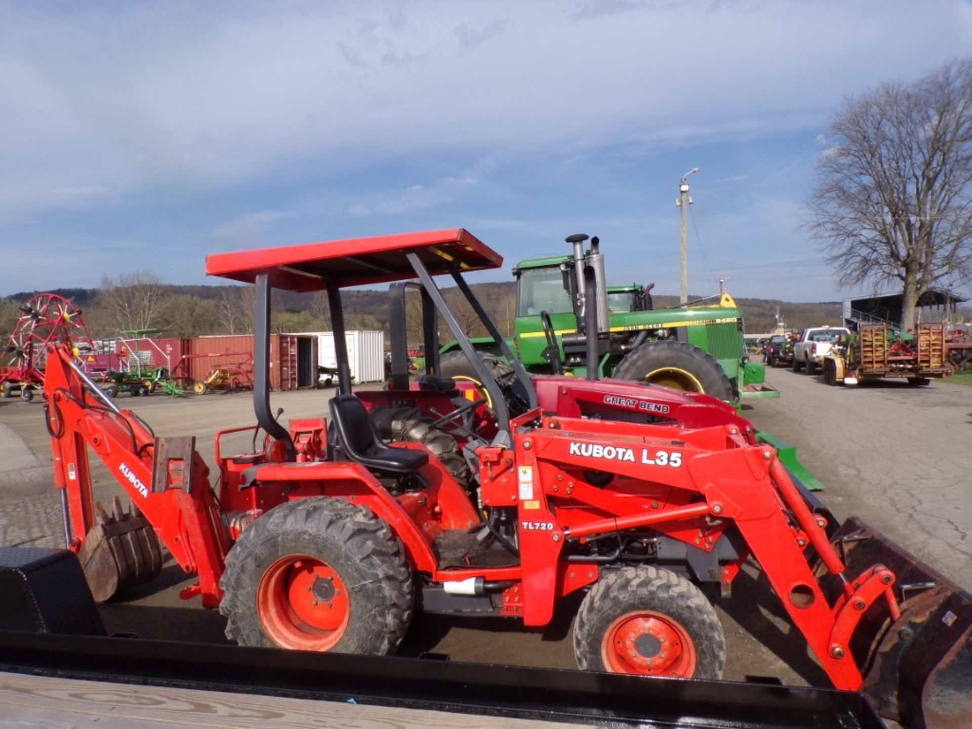 Kubota L35 Backhoe, ROPS Canopy, 4wd, BT900 Backhoe Attachment, 1,691 Hrs., Super Nice (5686)