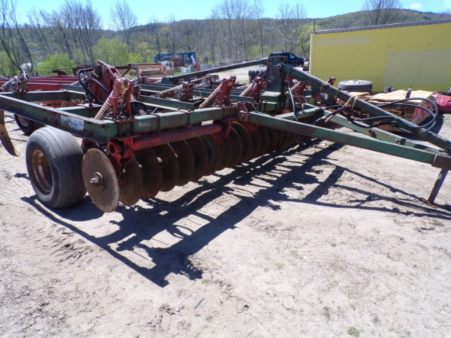 Glencoe Soil Saver 14' 12 Bottom Chisel Plow (5956) - Image 2 of 3