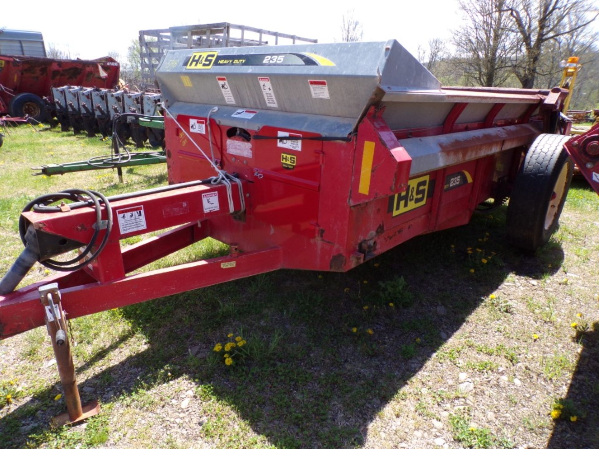 H&S 235 Manure Spreader w/ End Gate And Pan, Very Good Cond., S/N 213350 (4423) - Image 2 of 4