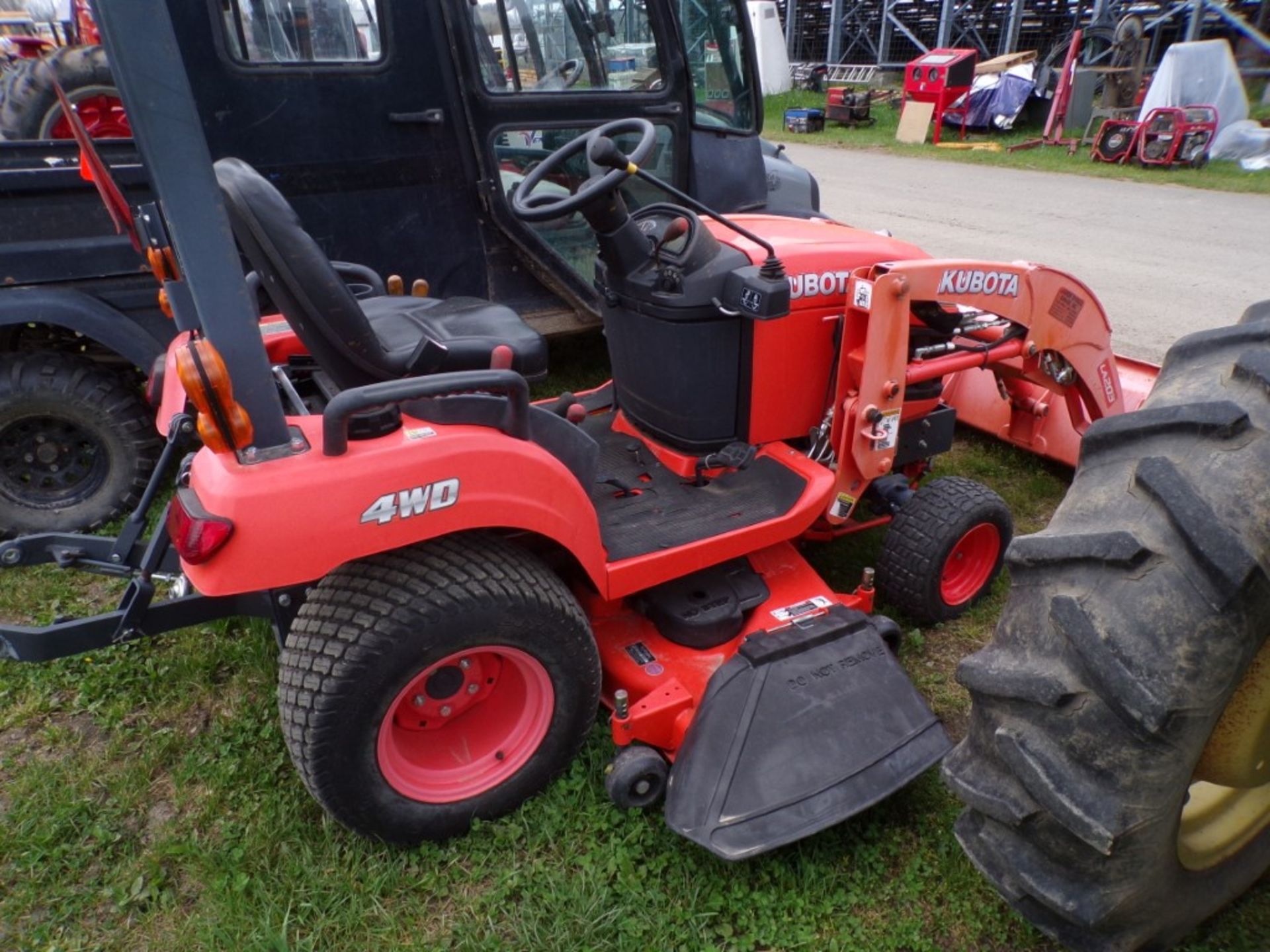 Kubota BX1870 Sub Compact Tractor w/ Loader And 54'' Belly Mower, 275 Hrs., S/N 25052 (4378)