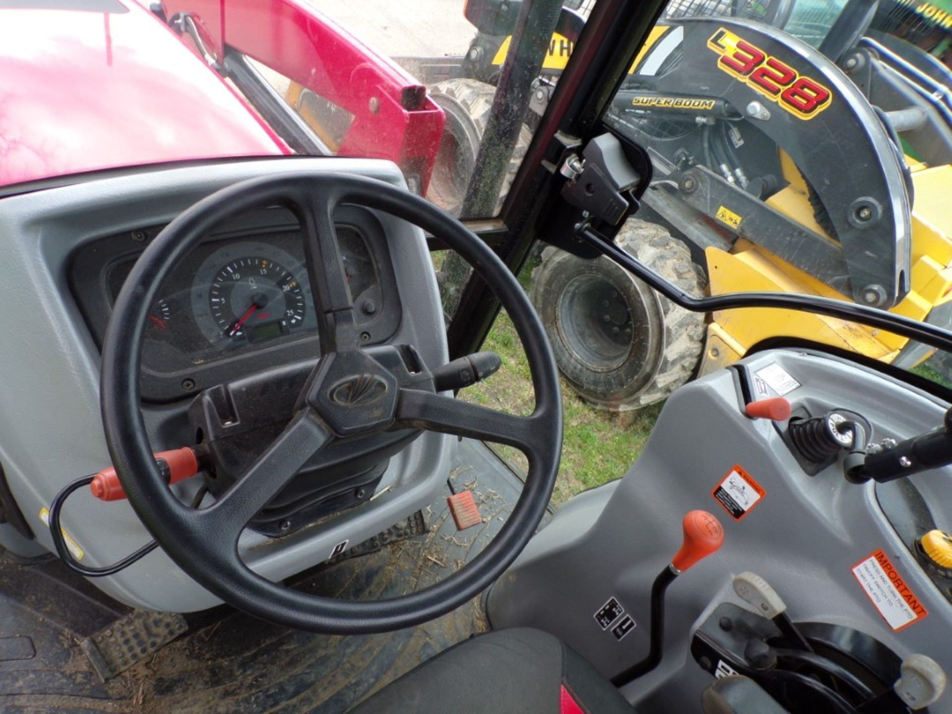 Mahindra 6075-PST 4 WD Tractor with 6075 CL Loader, Shuttle Trans., Skid Steer Bucket Coupler, - Image 8 of 8