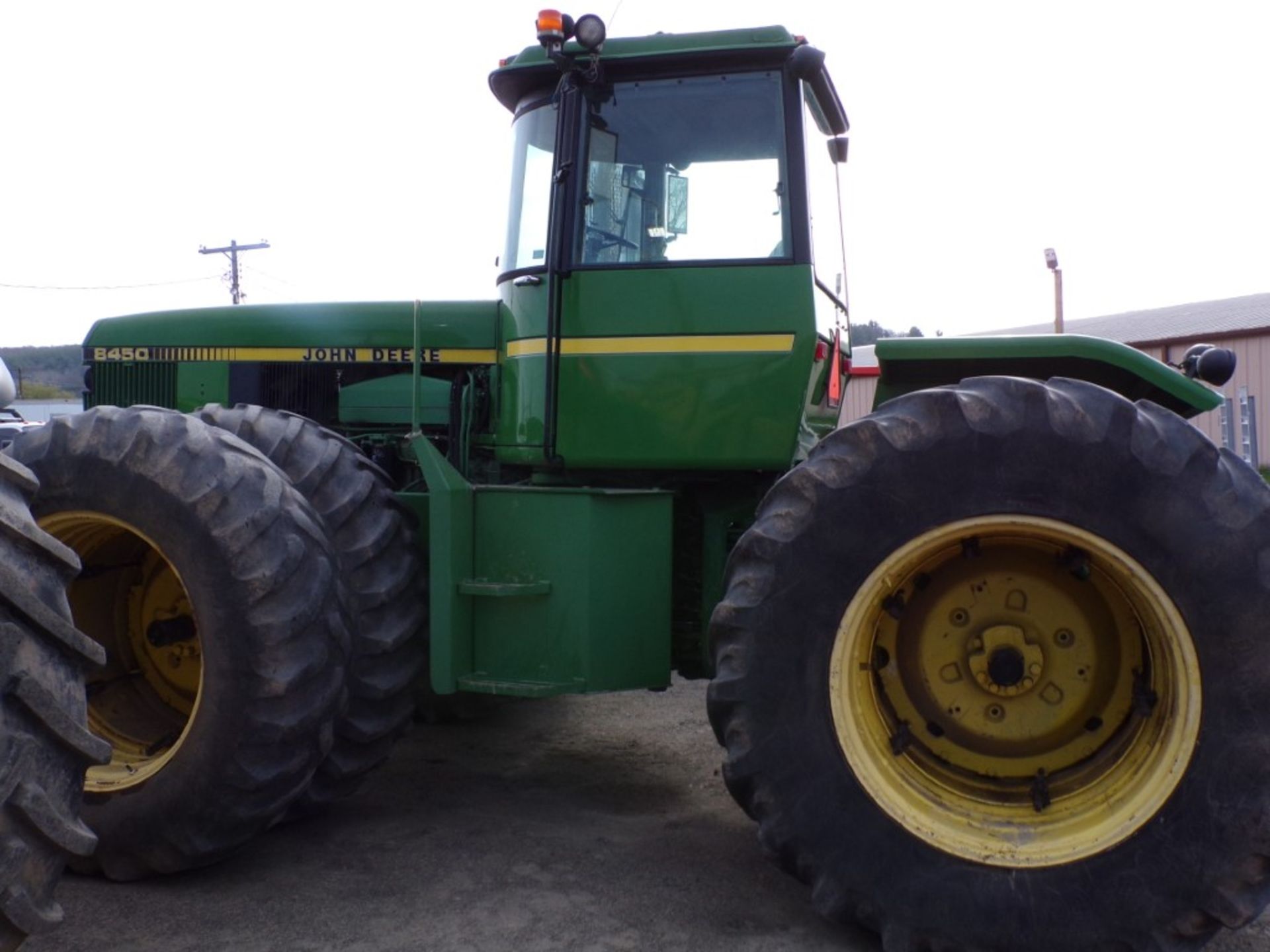 John Deere 8450 4WD Articulated Tractor w/208-38 Duals All The Way Around, 3 PTH, 1000 RPM PTO, 3 - Image 4 of 6