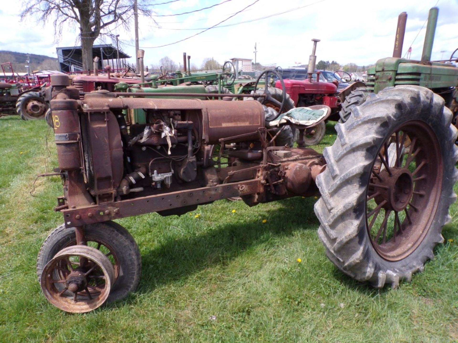 Farmall F-12- Not Running, Needs Work, Missing Parts (4312) - Image 2 of 2