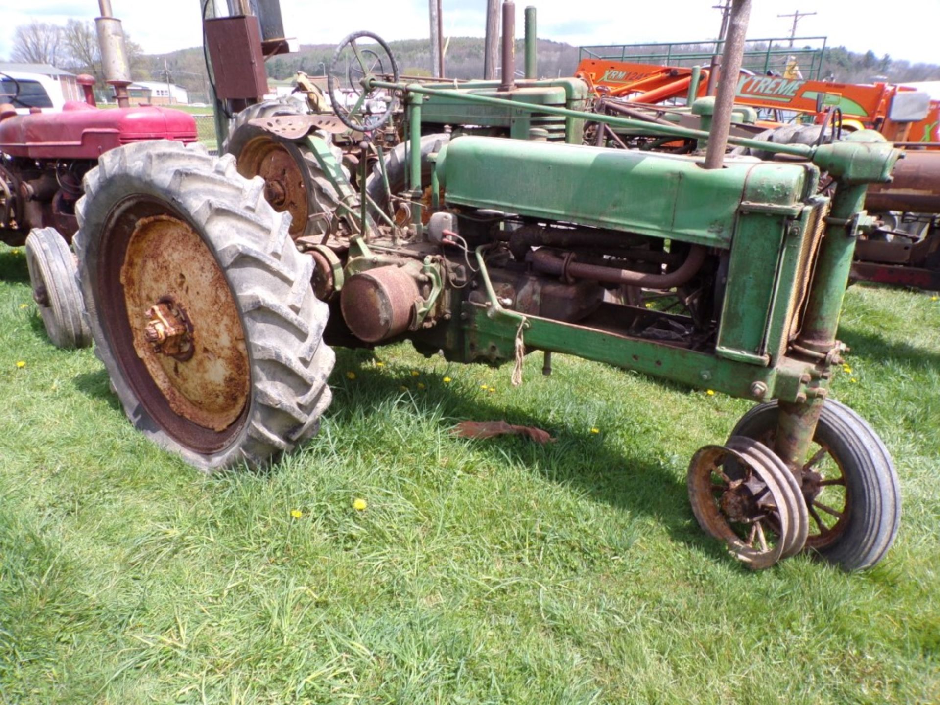JD Unstyled B, NFE, Complete - Not Running, Needs Work (4310) - Image 2 of 2