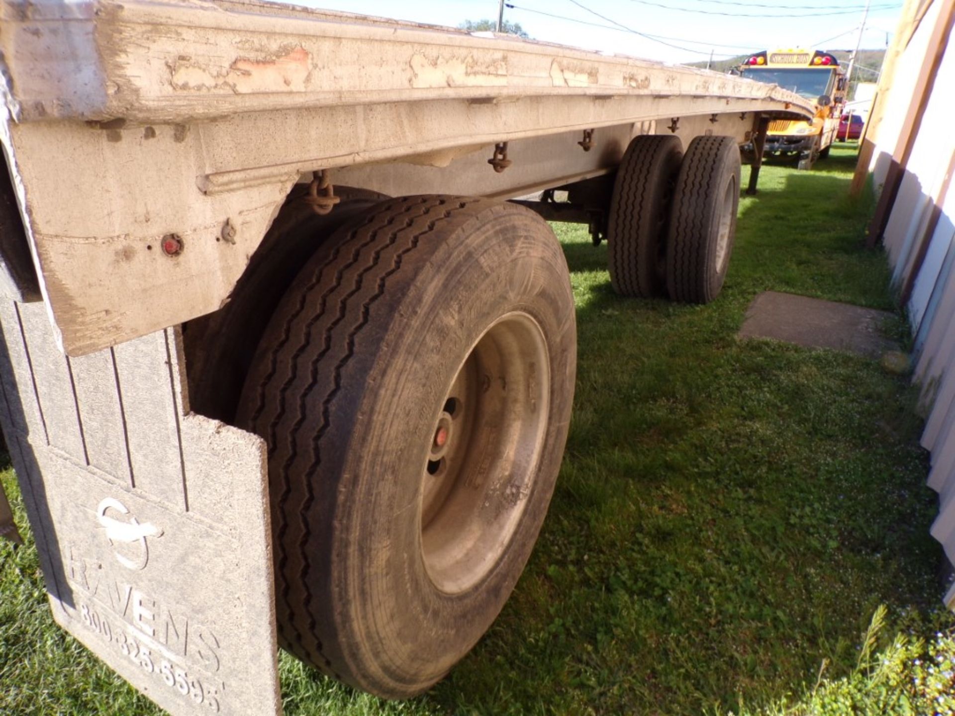2000 48' Ravens Alum. Trailer, Spread Axle, New Drums, Brakes, New Tires, Vin# 1R1F24827YK500107 - - Image 5 of 7