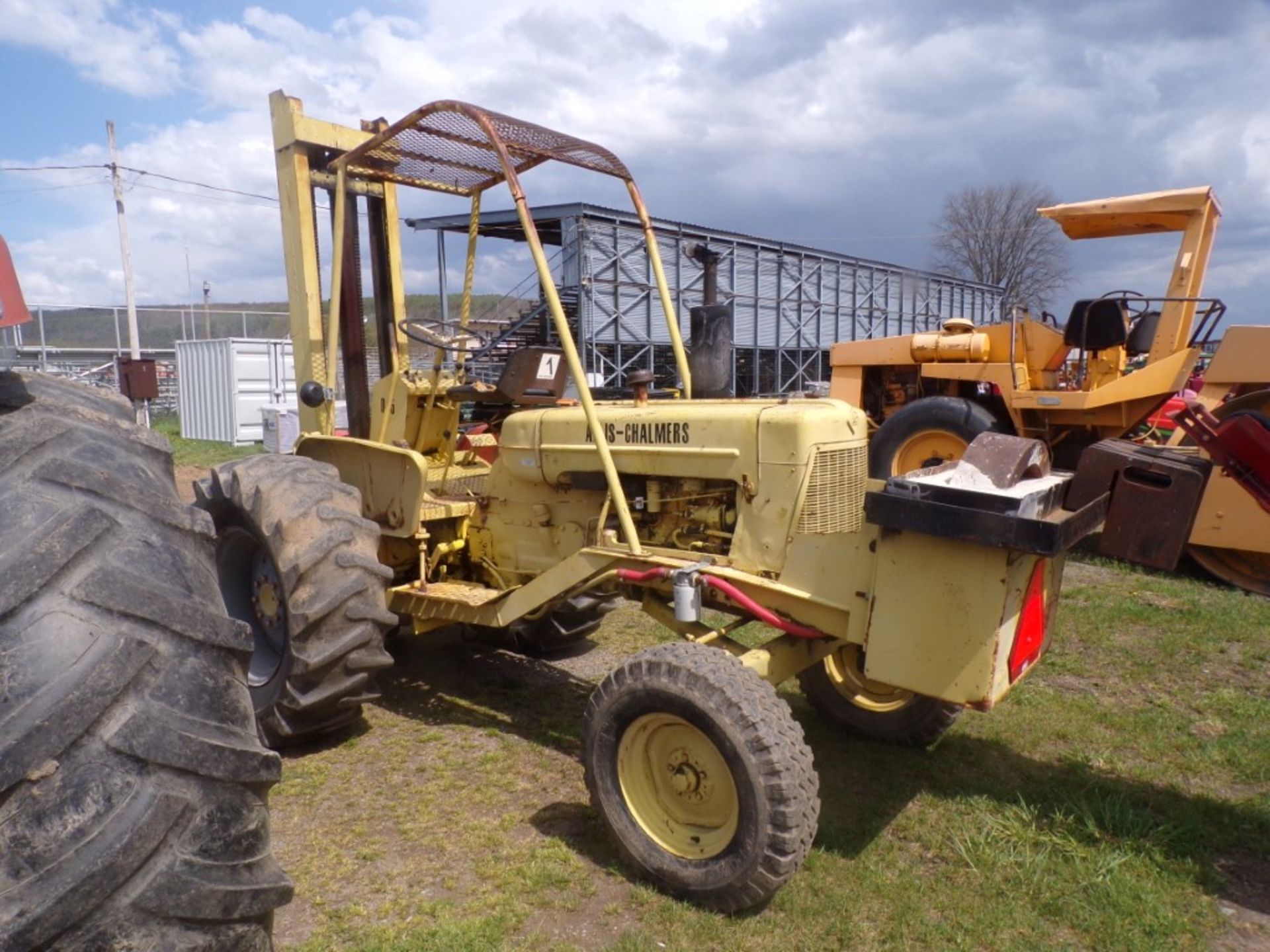 AC I-600 Rough Terrain Forklift w/ Side Shift, Yellow, Runs & Operates (4455) - Image 5 of 5