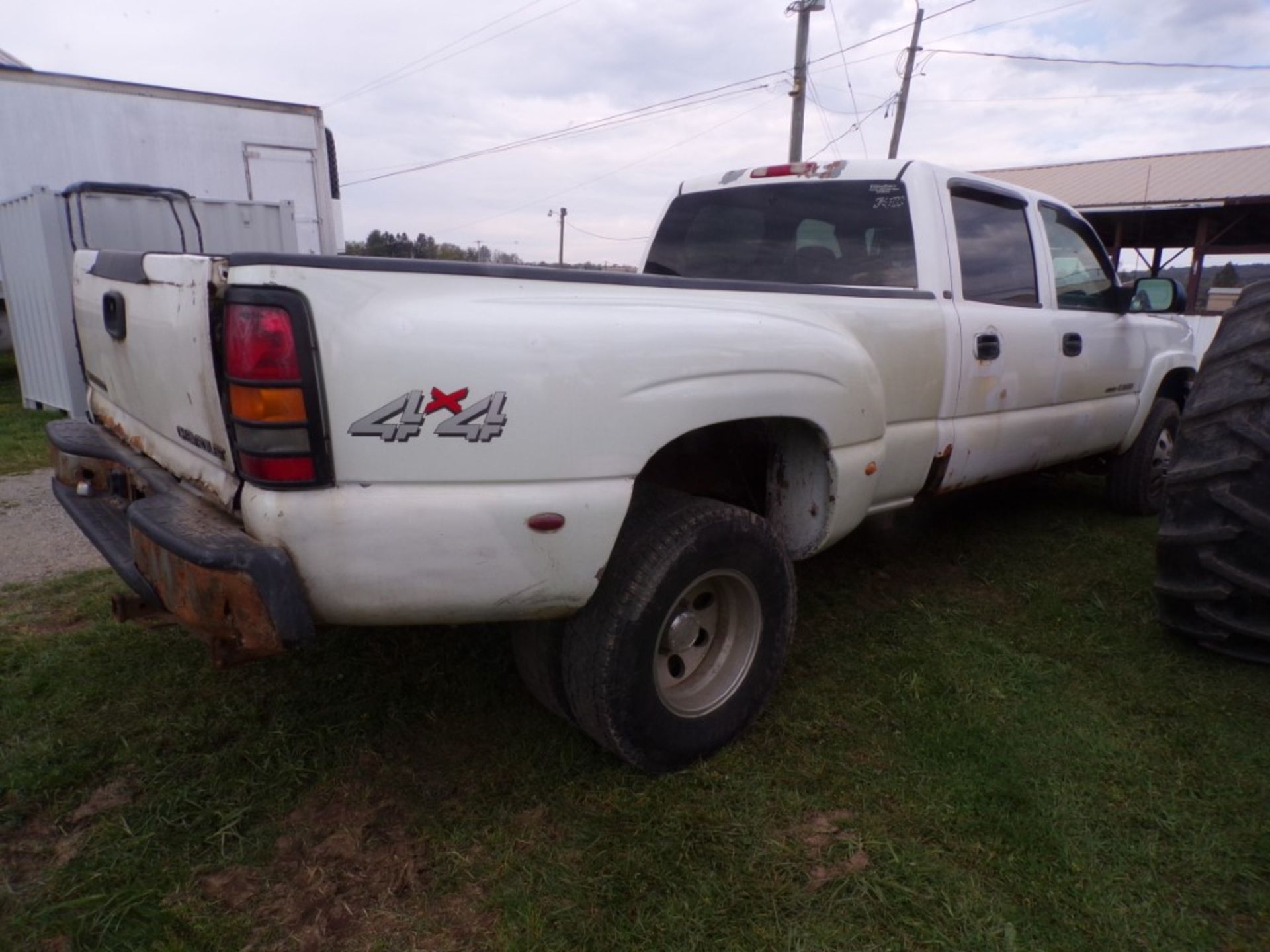 2005 Chevrolet 3500 Dually, 4WD, Duramax Dsl Eng, Vin# 1GCJK332X5F970276 - HAVE TITLE (463) - Image 4 of 7
