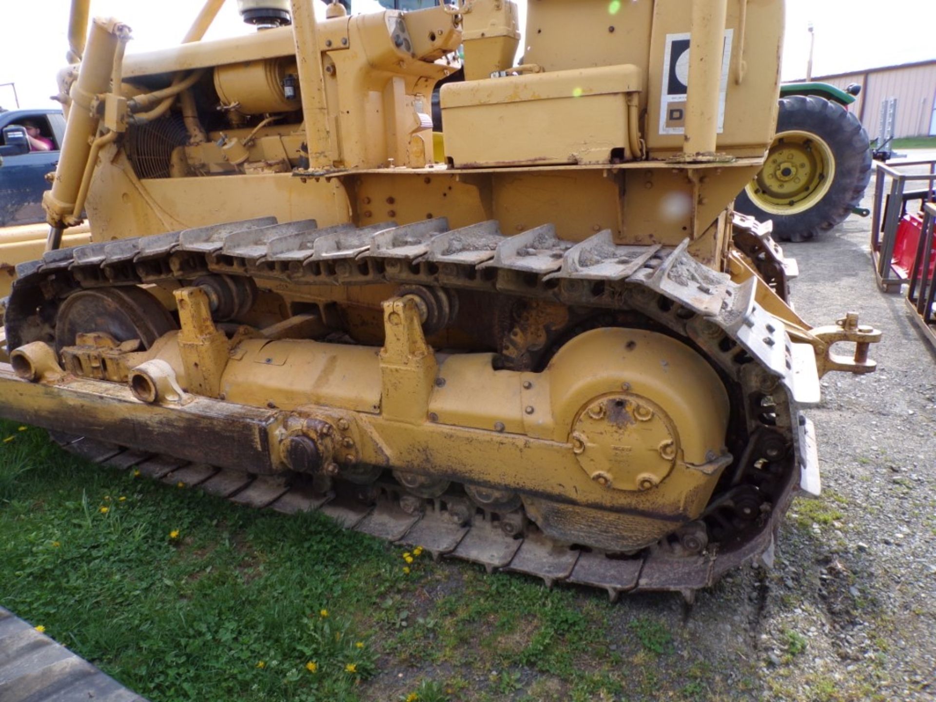 Cat D6-C Dozer with Angle Blade, Excellent U/C, Transmission Rebuilt Not Long Ago, Runs and Drives - Image 4 of 7