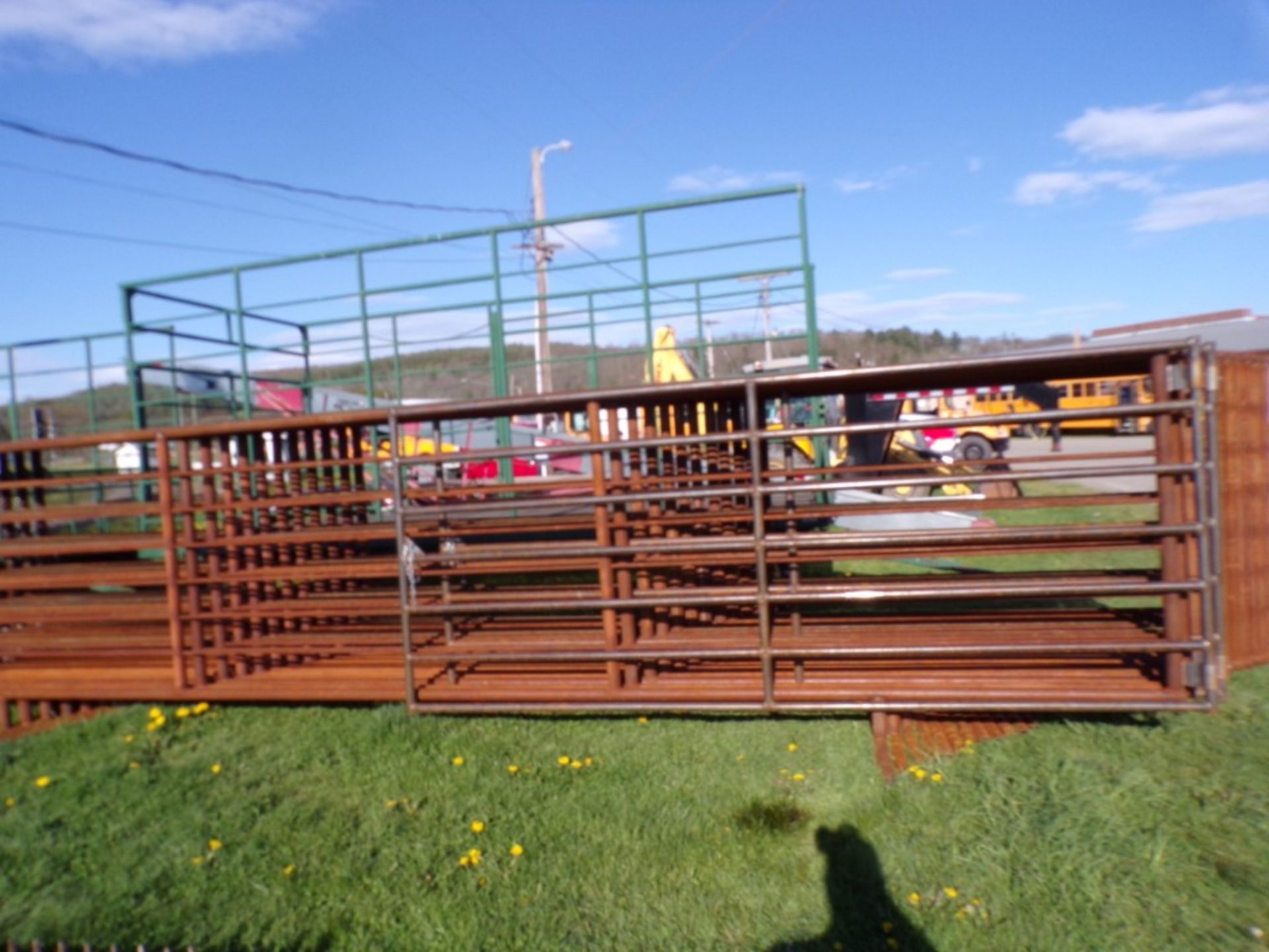 24' Free Standing Gate with 12' Swing Gate (5740)