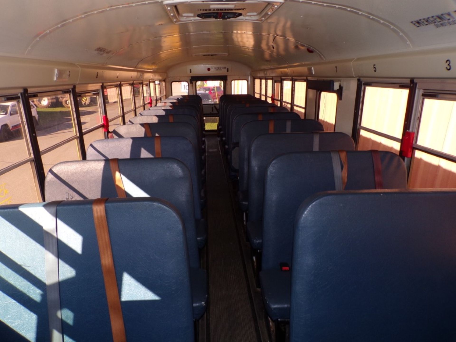 2014 International 66 Seat School Bus, Maxx Force Diesel, 165,315 Miles, # 265, Vin # - Bild 6 aus 7