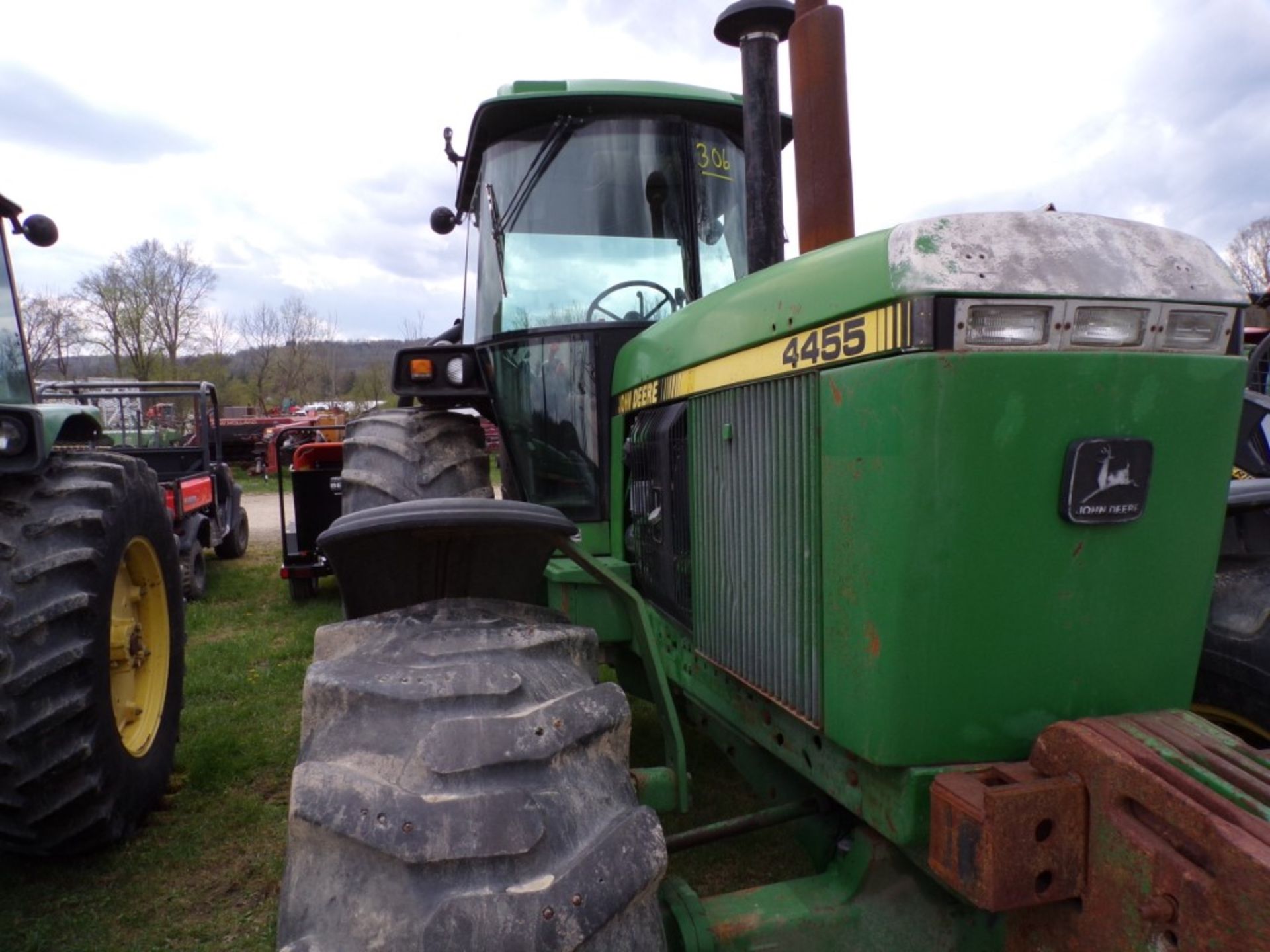 John Deere 4455 4WD Tractor with Power Shift Trans., (3) Rear Hydraulc Remotes, 650-58-38 Rear - Image 2 of 7
