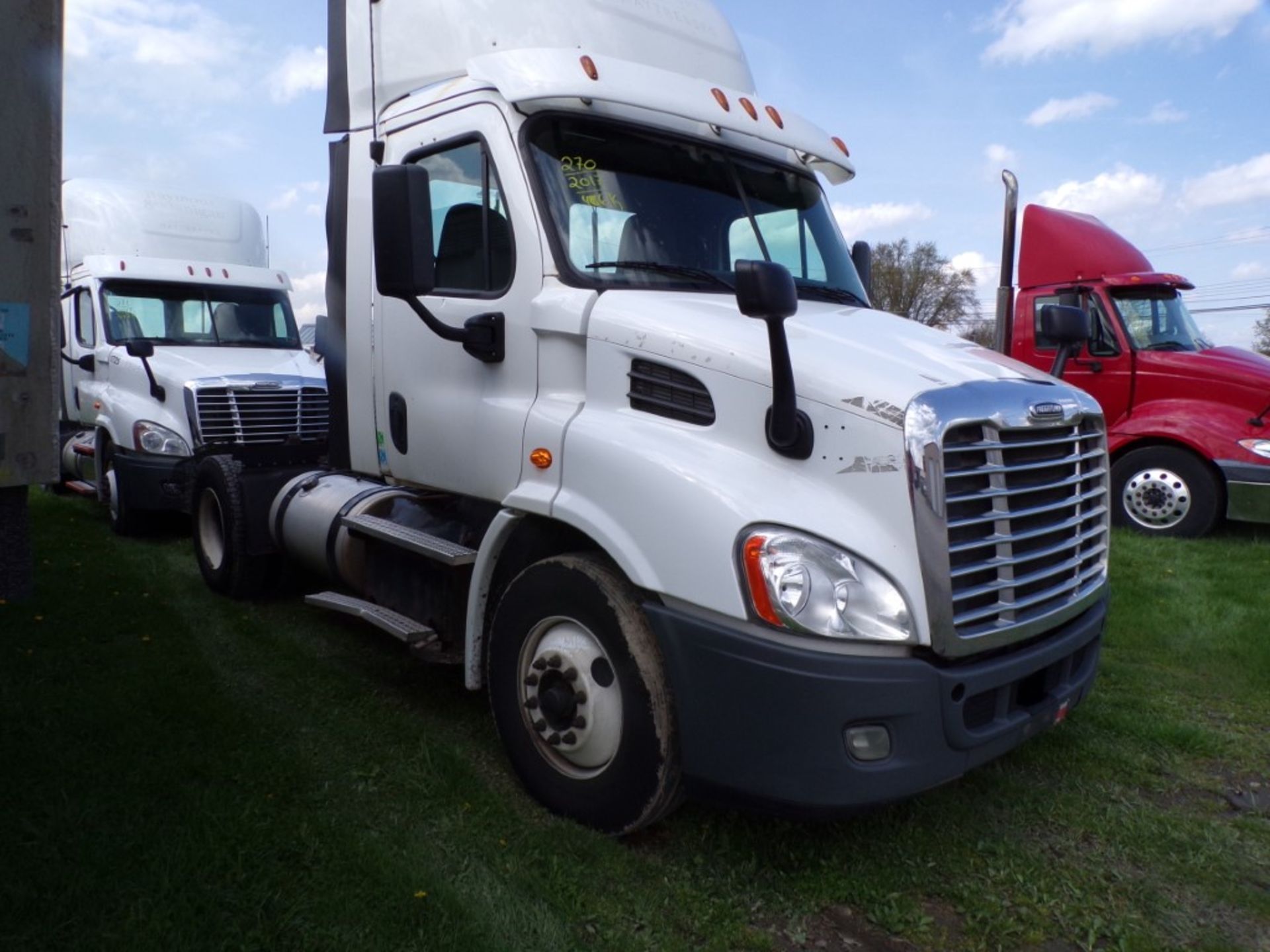 2017 Freightliner Cascadia S/A Day Cab Truck Tractor, Detroit DD13 Engine, Auto Trans., 12K - Image 5 of 7