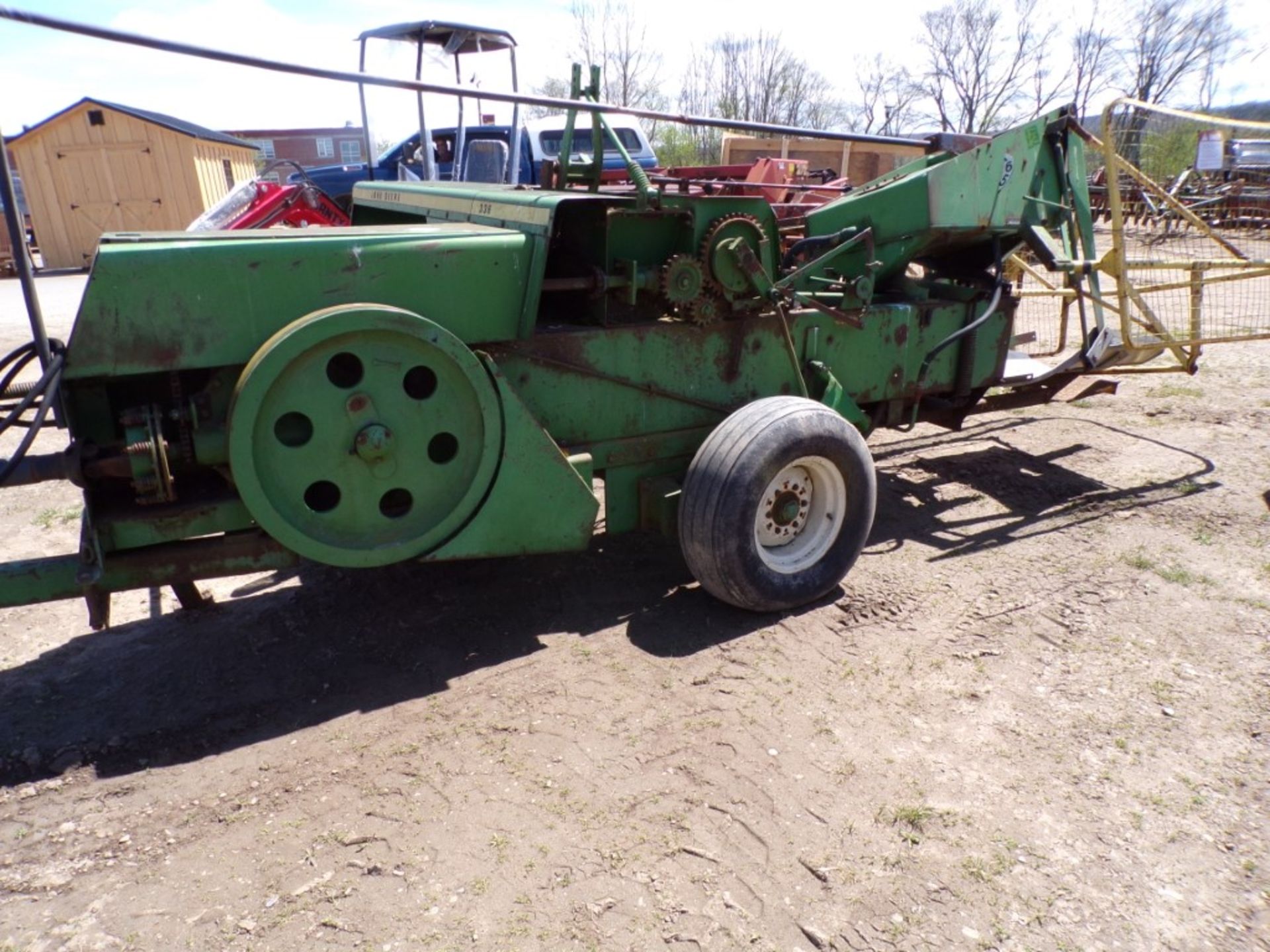 John Deere 336 Square Baler with Kicker, MISSING PTO SHAFT, Works, Timing Recently Re-Done (5648) - Bild 4 aus 4