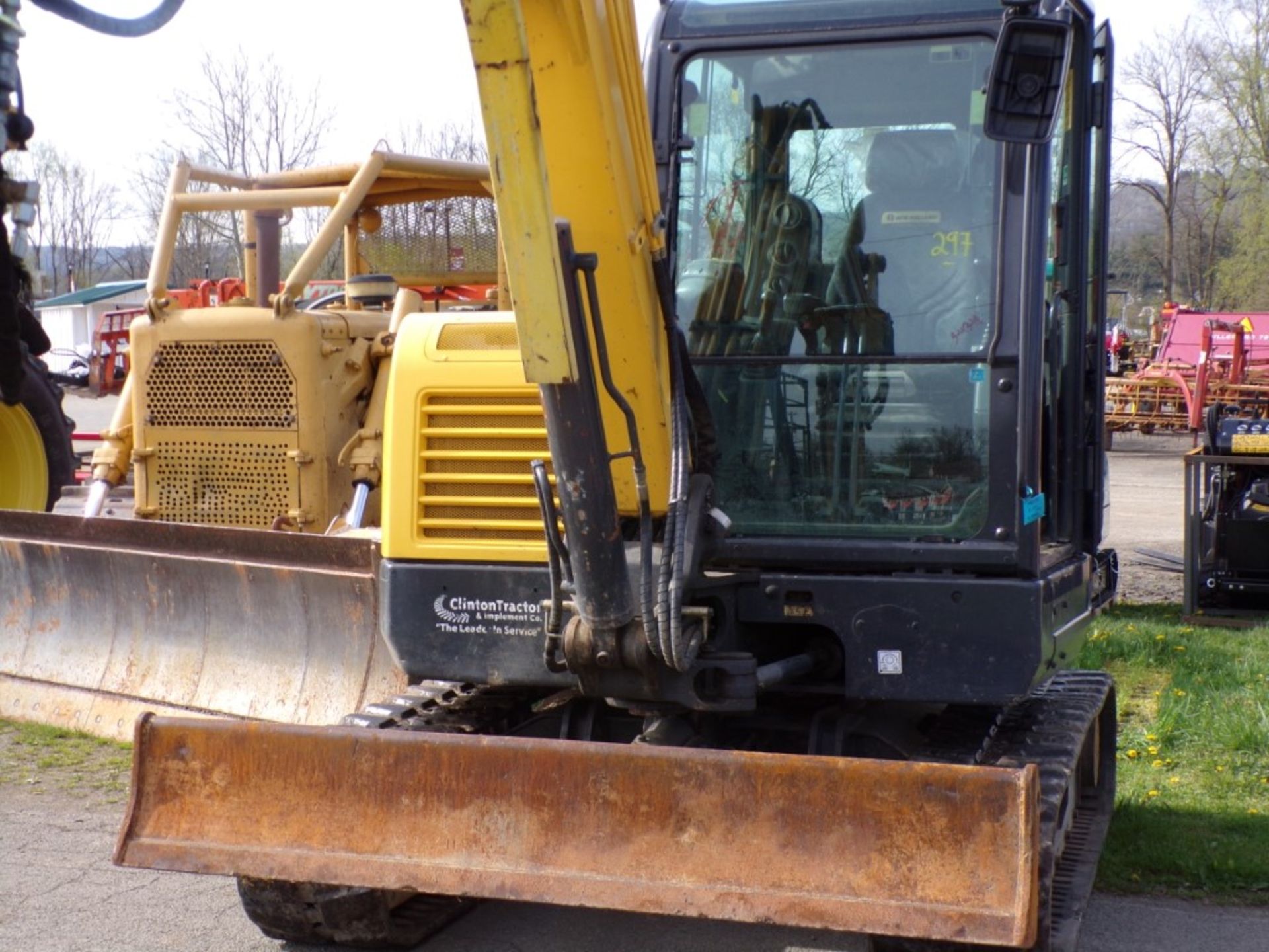 New Holland E60-C Midi Excavator, Rubber Tracks, Dozer Blade, Swing Boom, Aux. Hydraulic Combination - Image 2 of 5