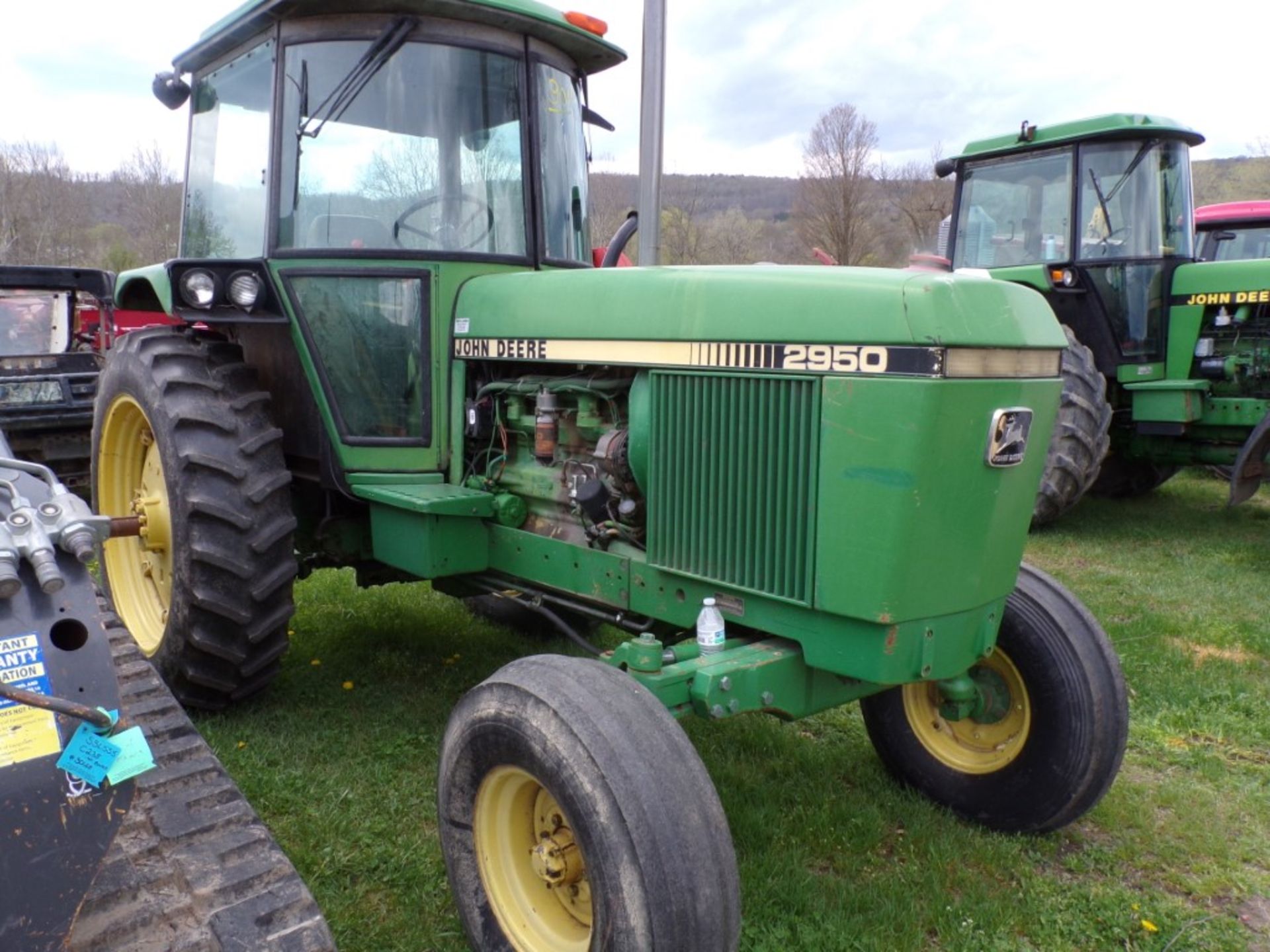 John Seere 2950 2 WD Full Cab, PtO, 3 PT Hitch, Dual Remotes, 3741 Hrs., Good Rubber (5335) - Image 3 of 4