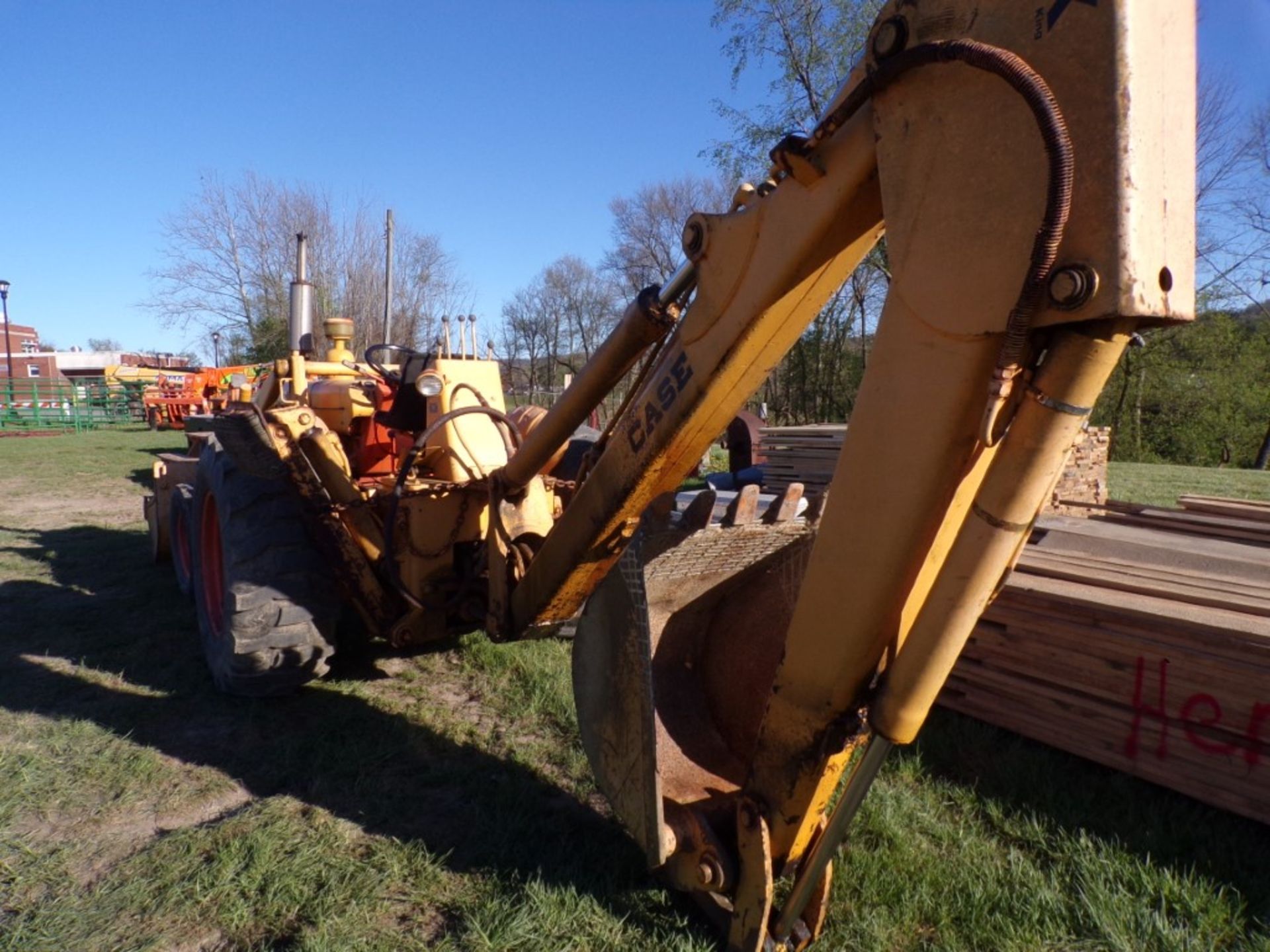 Case 580 Backhoe, Open Cab, 2 WD, 24'' Bucket, 74'' Loader Bucket, 1905 Hrs. (6593) - Image 2 of 4