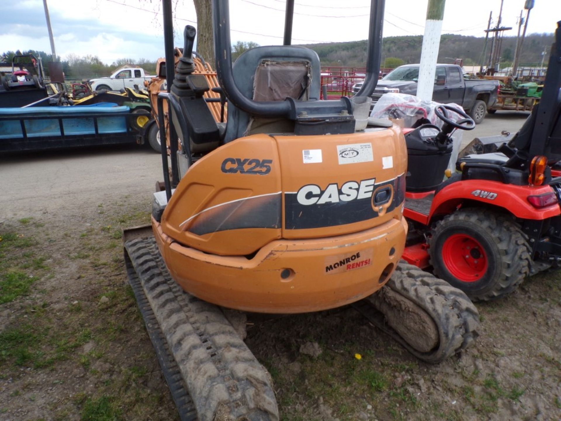 Case CX25-ZTS Mini Excavator with Rubber Tracks, 24'' Digging Bucket, Blet Hydraulic Thumb, - Image 3 of 4