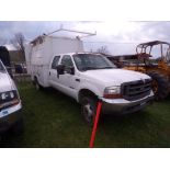 2000 Ford F450 Crew Cab White Utility Truck with Powerstroke Diesel , Auto, 2 WD, 19.5 Rubber, 299,