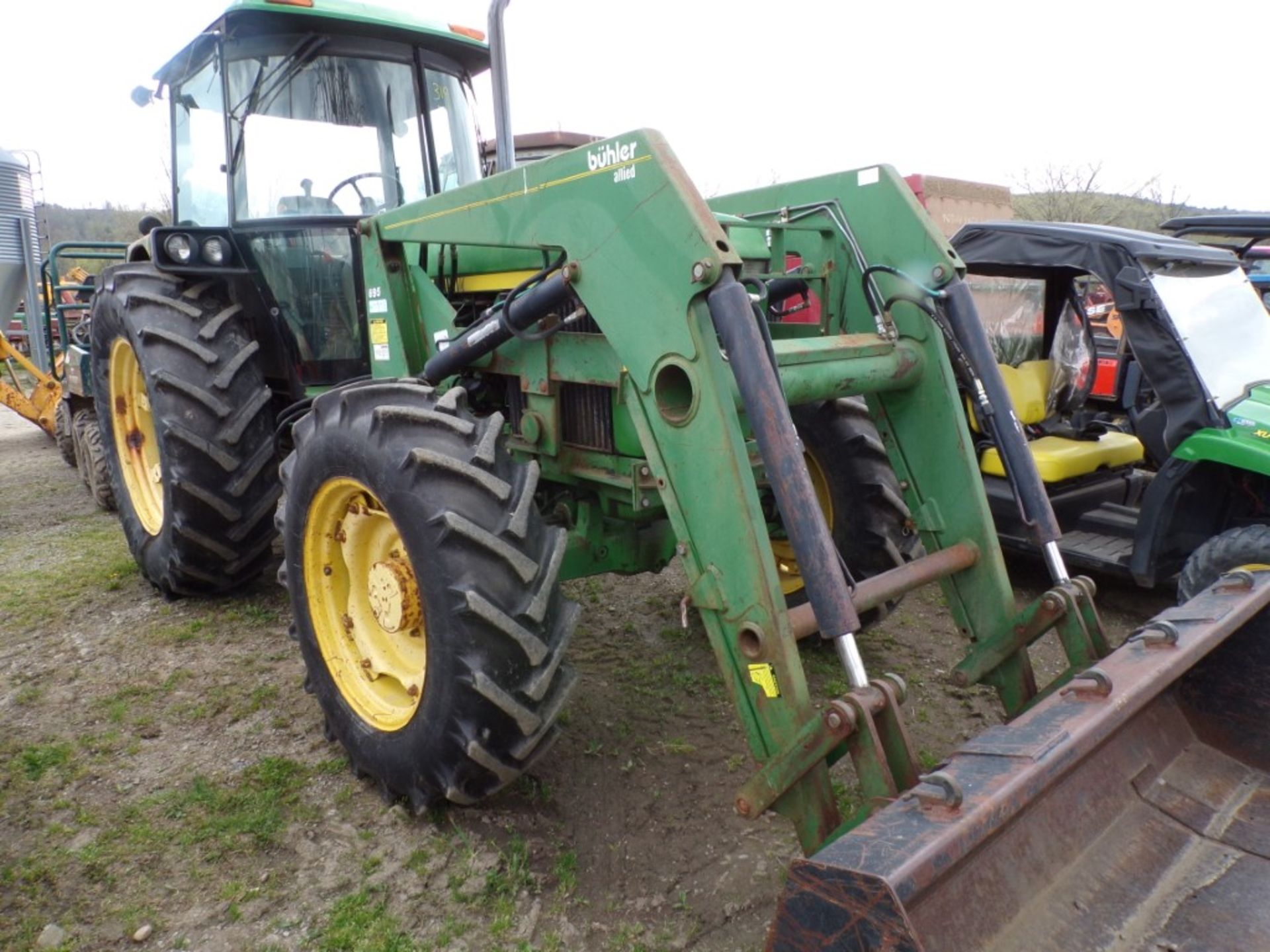 John Deere 2955 4 WD Tractor with Cab and Allied 695 Loader, Good Tires, (3) Rear Hydraulic Remotes, - Image 2 of 7