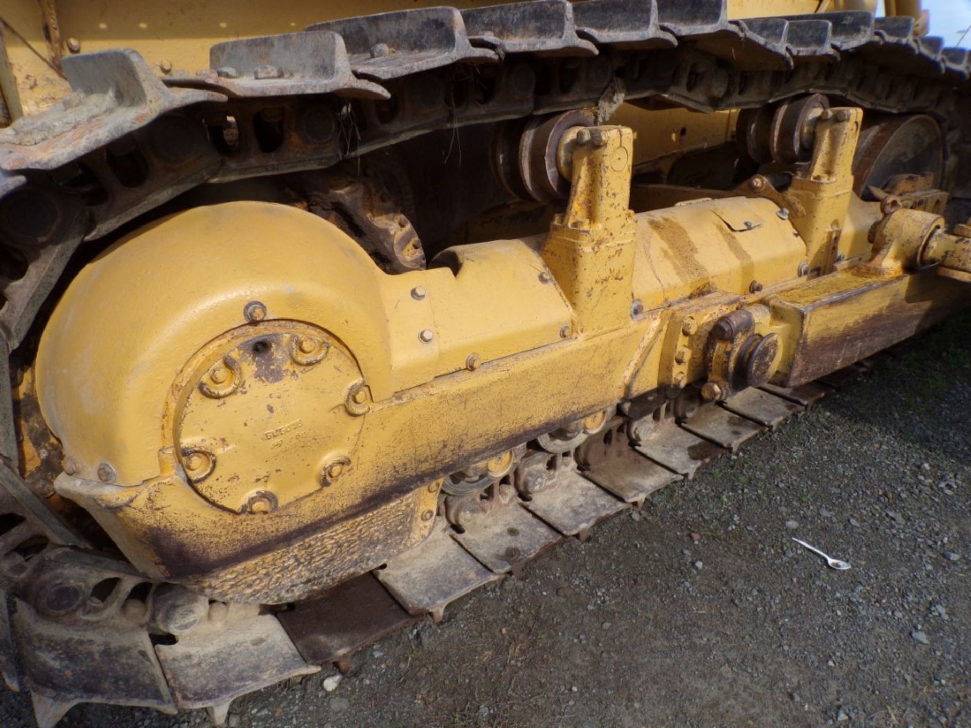 Cat D6-C Dozer with Angle Blade, Excellent U/C, Transmission Rebuilt Not Long Ago, Runs and Drives - Image 5 of 7