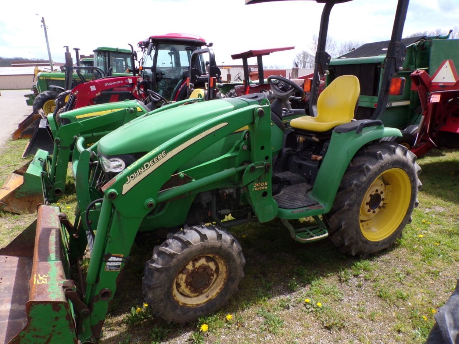 John Deere 3120 4 WD Compact Tractor with 300X Loader, Hydro Trans., ROPS Canopy, Ser.# 110657 ( - Image 3 of 5