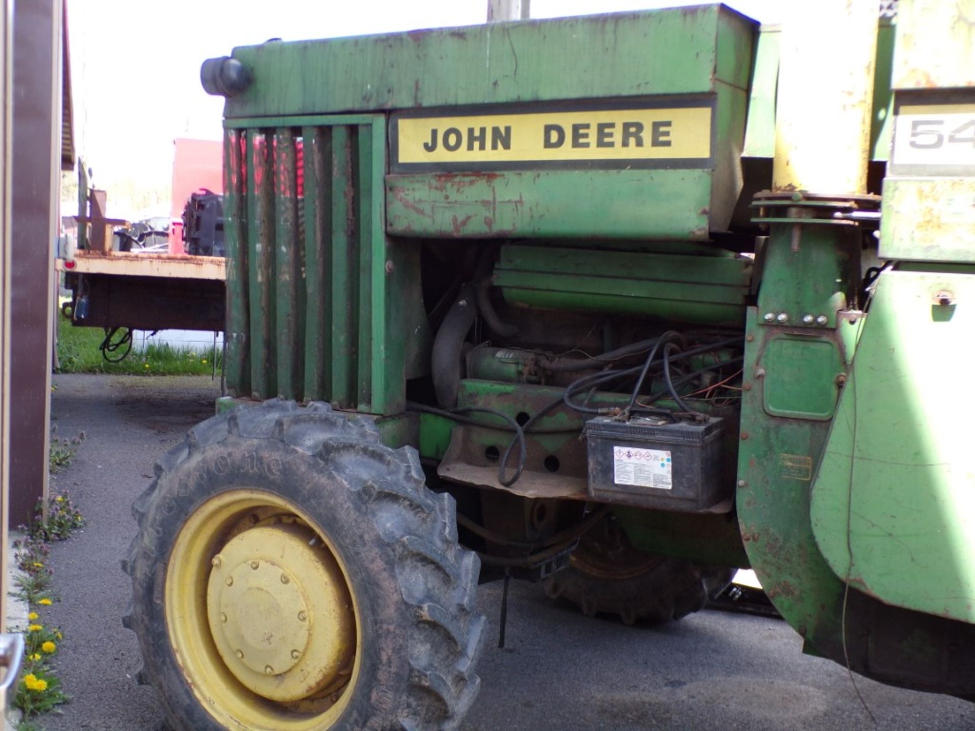 John Deere 5400 Chopper w/3-Row Corn Head & Grain/Grass Head, 4WD, s/n: 049147, Reads 3909 Hours ( - Image 5 of 7