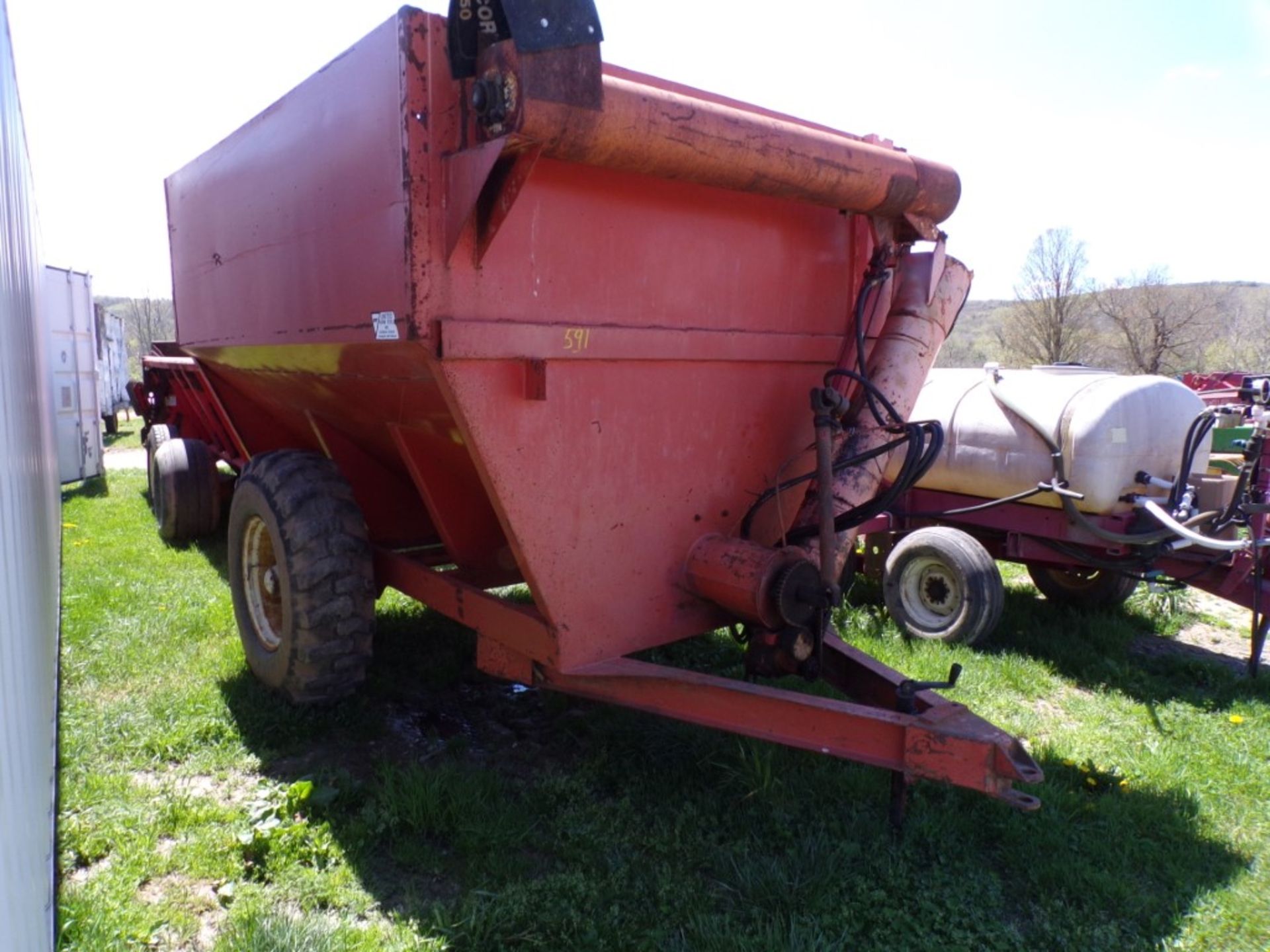 UFT Grain Buggy with Hydraulic Folding Auger, PTO Operated (4374) - Image 2 of 3