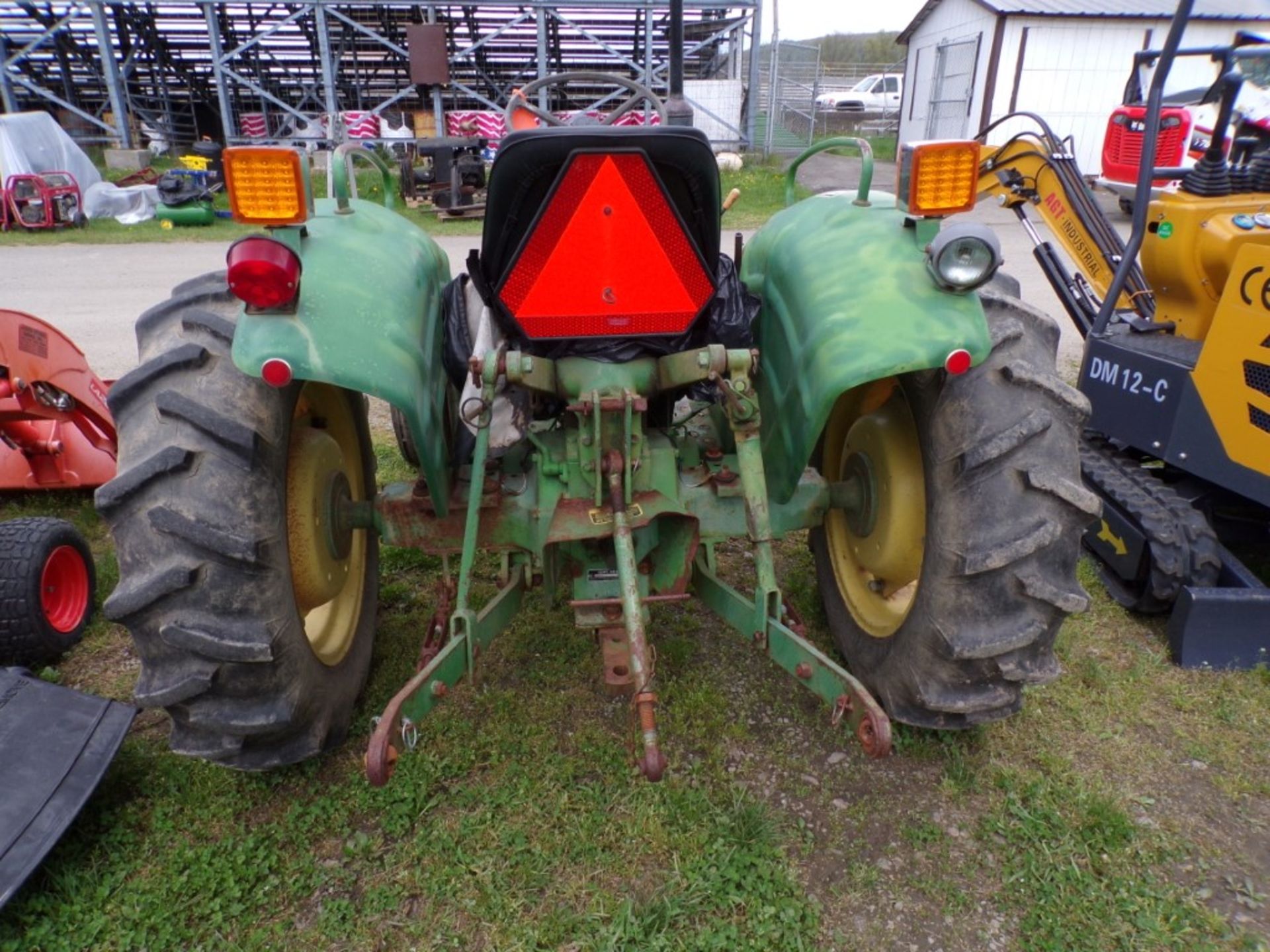 John Deere 850, 2 WD, Compact, 3 PT Hitch, 1912 Hours (5417) - Image 3 of 3