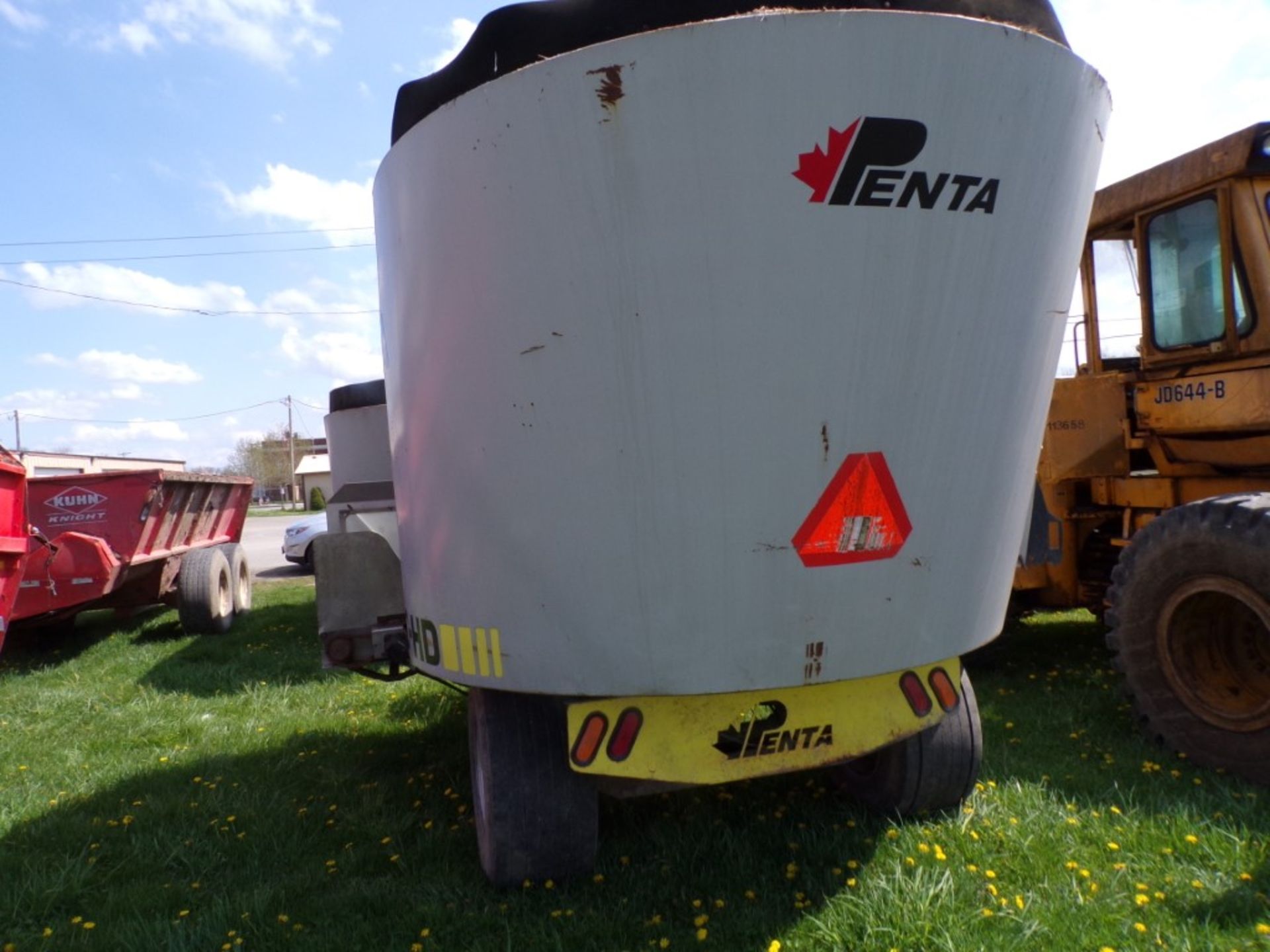 Penta 5620 Heavy Duty, Vertical Mixer Wagon w/Scales, Single Axle, NO SCALES (4336) - Image 2 of 4