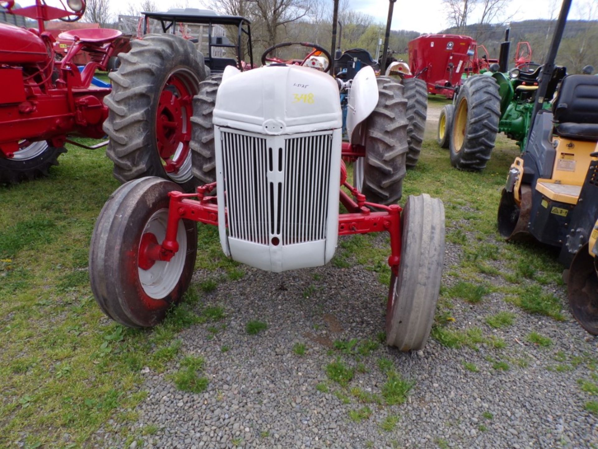 Ford 8N, 2 WD, 3 PT, PTO, 1459 Hrs., Restored, Nice Rubber and Tin (5125) - Image 2 of 4