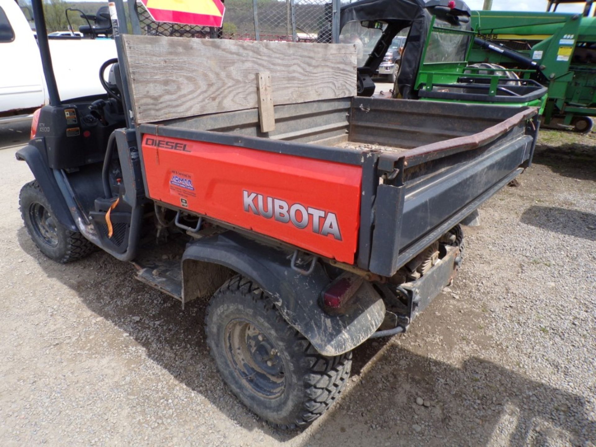 Kubota RTV X900 Dsl Utility Vehicle, Variably Hydro. Trans., 1366 Hrs., Power Dump, S/N 28412 ( - Image 4 of 6
