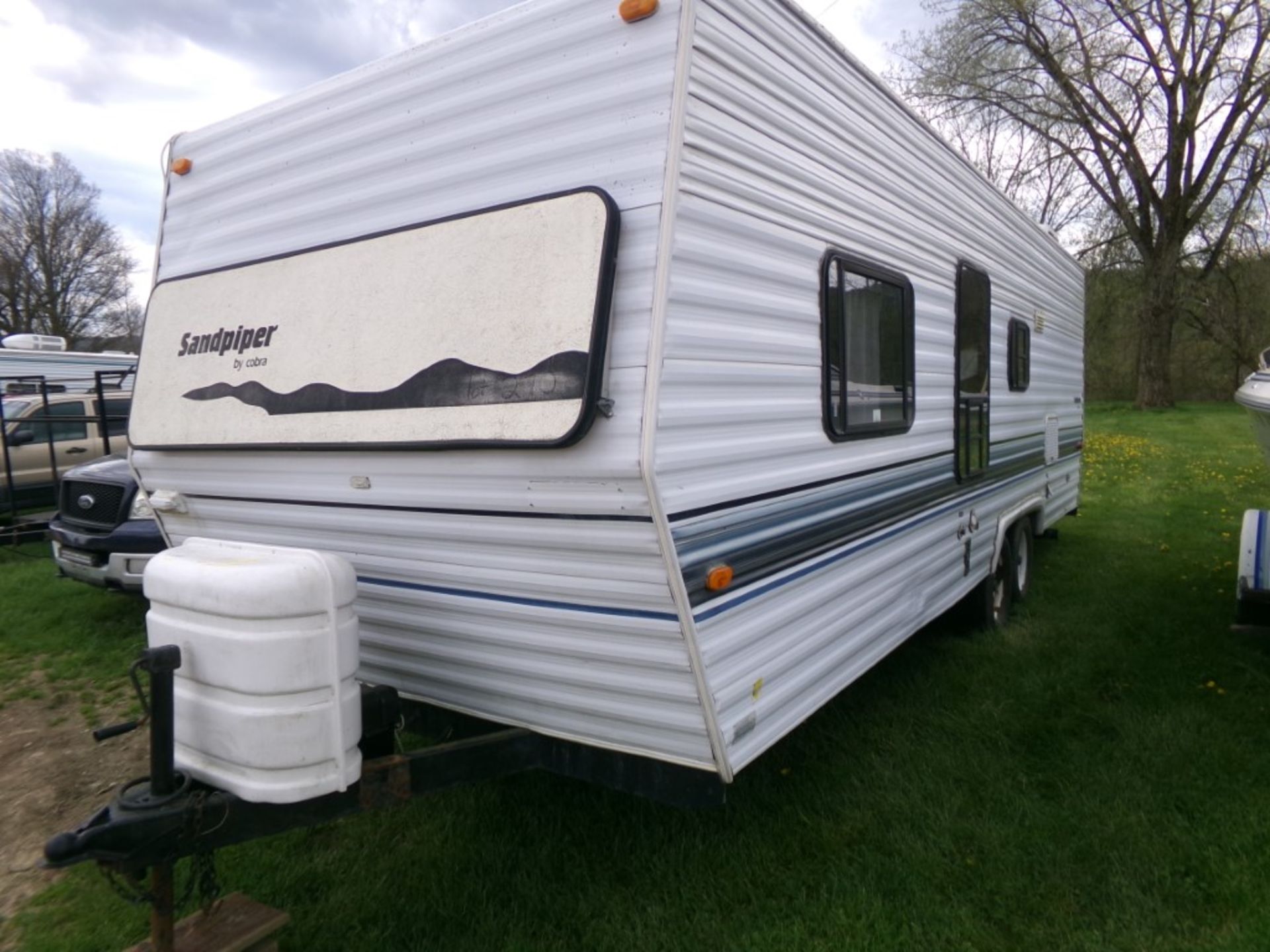 1995 Sandpiper by Cobra 24' Bumper Tow Camper with Awning, Nice Shape, Vin #: 1CATP24T5SH006824 -
